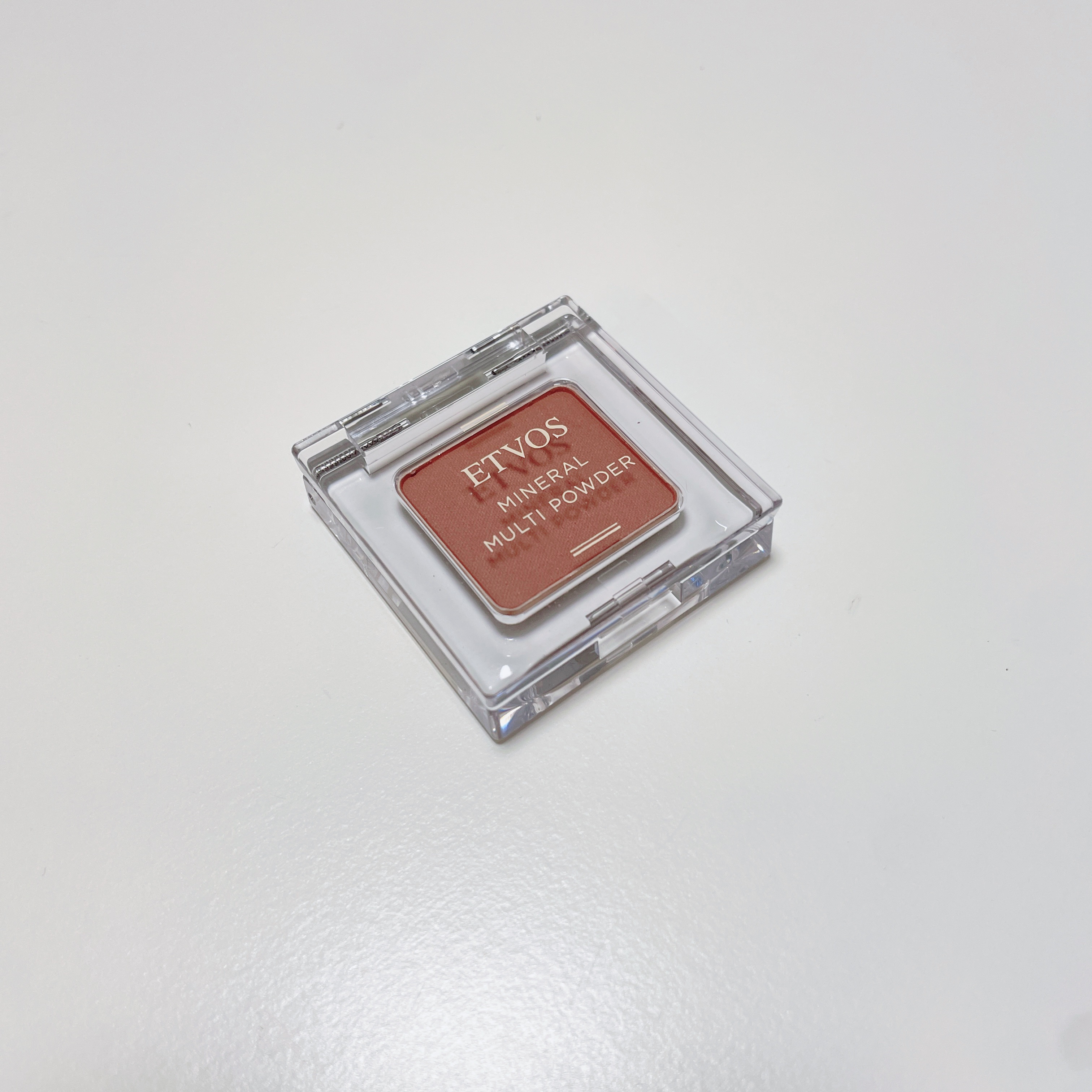 ミネラルマルチパウダー モーブベージュ/エトヴォス/単色アイシャドウを使ったクチコミ（1枚目）