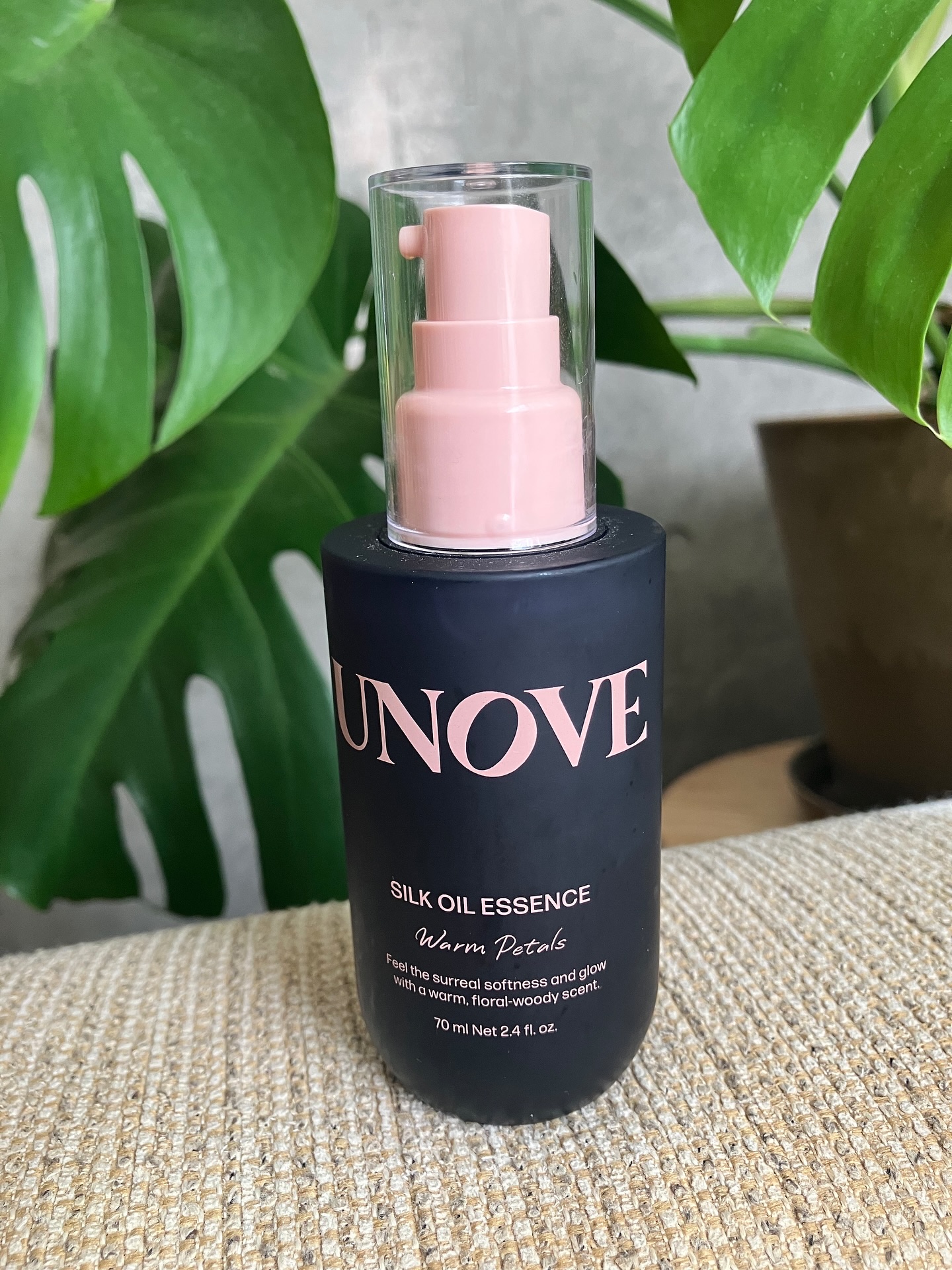 アノブ シルクエッセンスオイル ウォームペタルの香り/UNOVE/ヘアオイルを使ったクチコミ（1枚目）