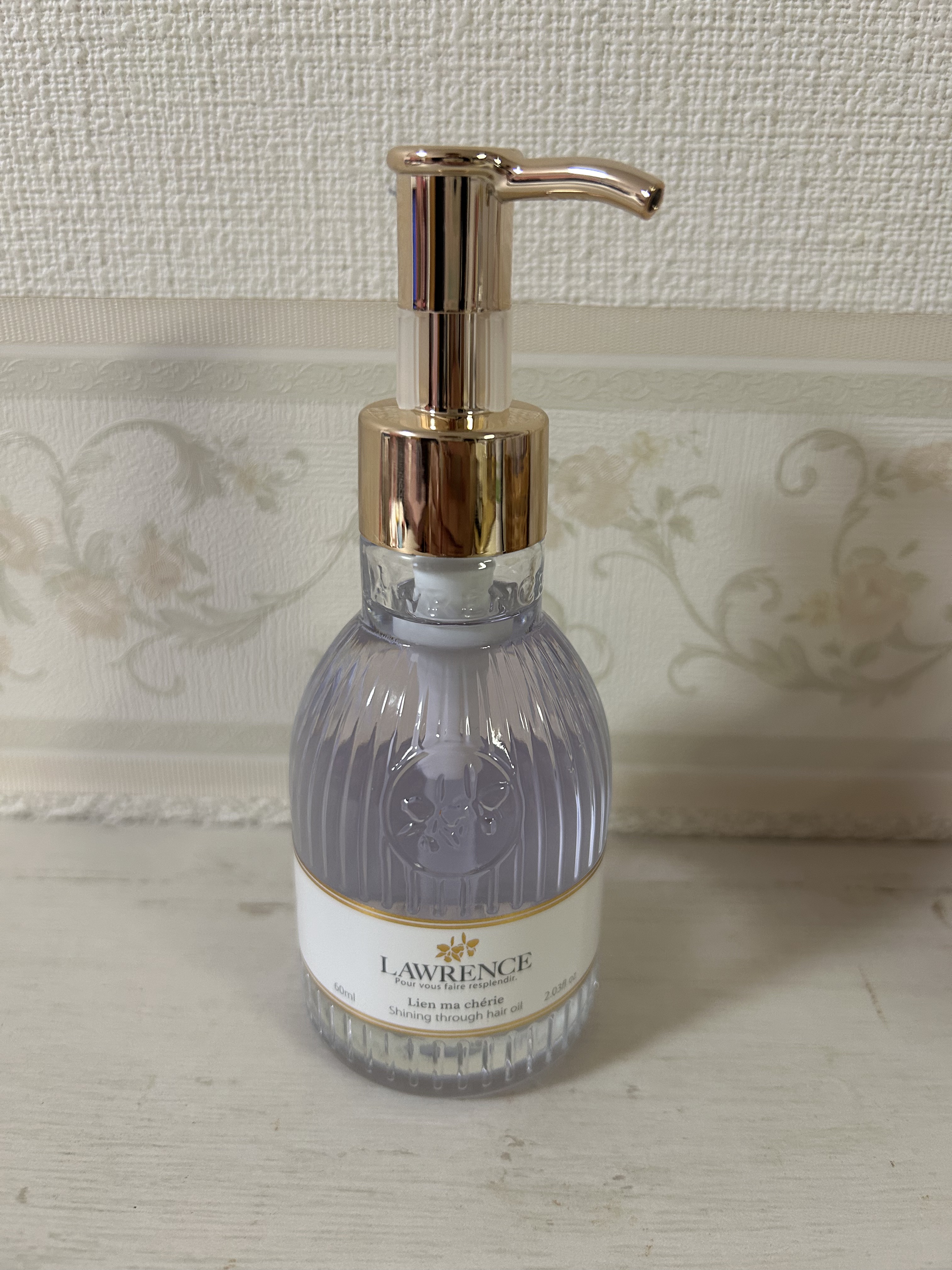 ロウレンス シャイニングスルーヘアオイル リアンマシェリ（レイヤードモイストタイプ）/ロウレンス /ヘアオイルを使ったクチコミ（1枚目）