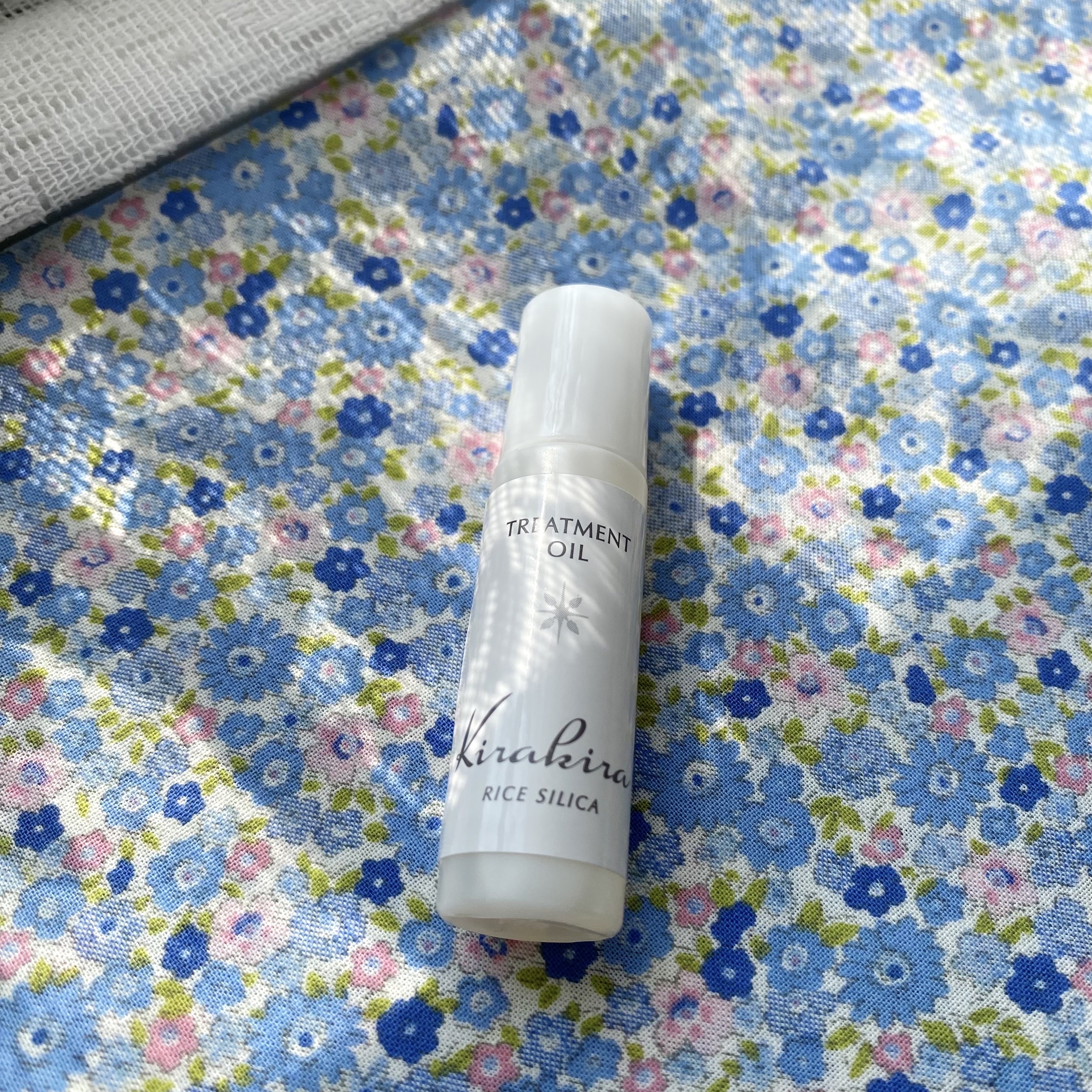 BEAUTIFUL SILICA トリートメントオイルのクチコミ「KIRAKIRAトラベルセット（1週間分）を頂きました。

【トリートメントオイル】

⋆┈┈.....」（1枚目）