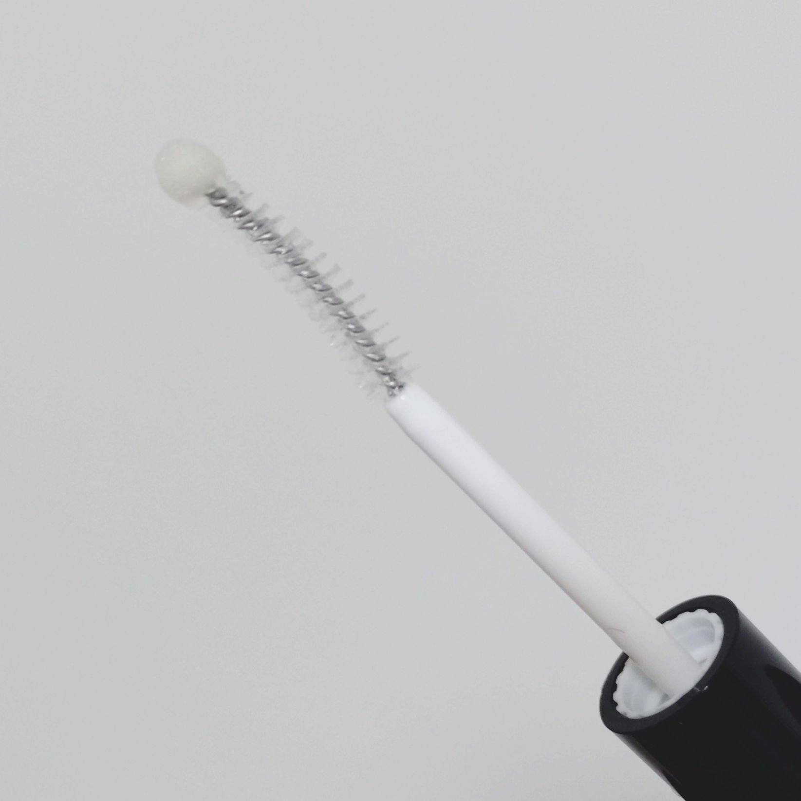 アーニストアイラッシュセラム/BENTON/まつげ美容液を使ったクチコミ（2枚目）