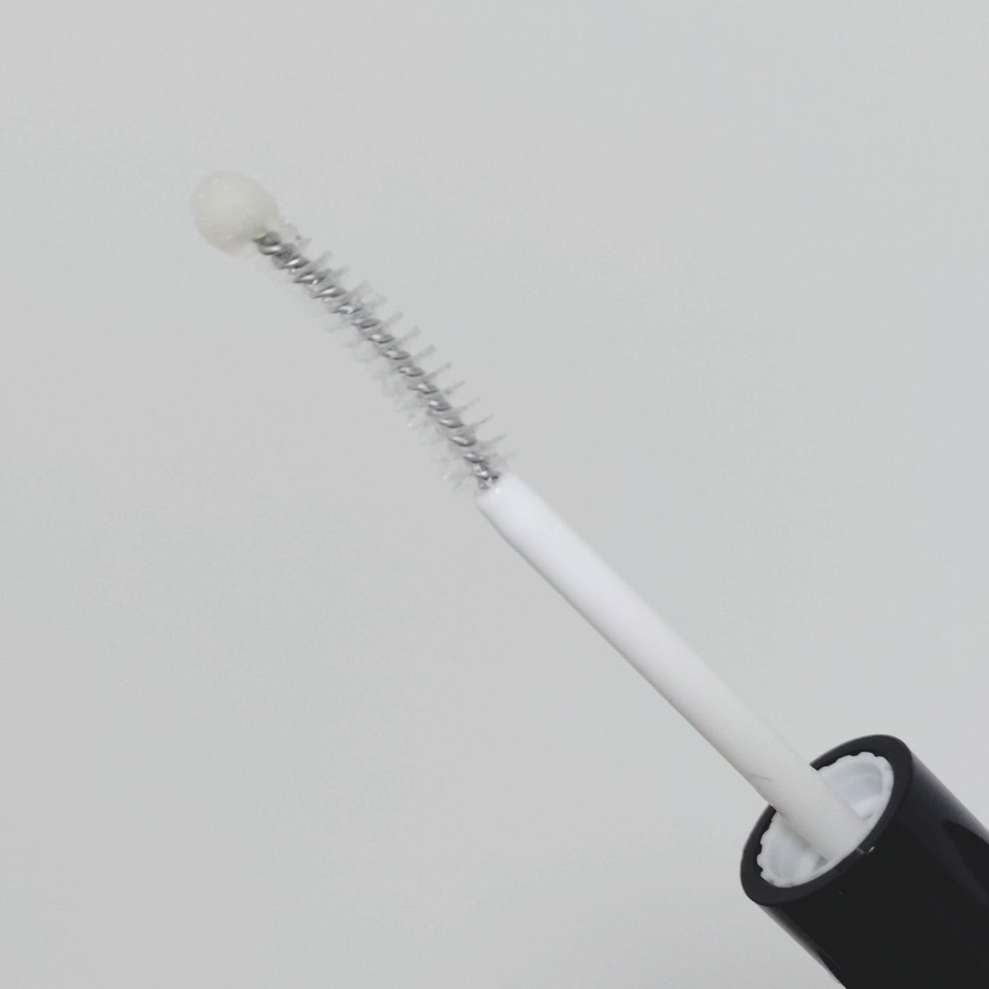 アーニストアイラッシュセラム/BENTON/まつげ美容液を使ったクチコミ(2枚目)