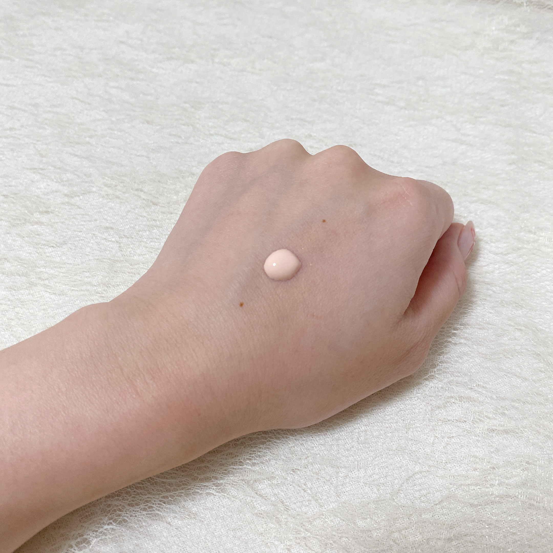 ウォータフルトーンアップサンクリーム/ダルバ/日焼け止めクリームを使ったクチコミ（2枚目）