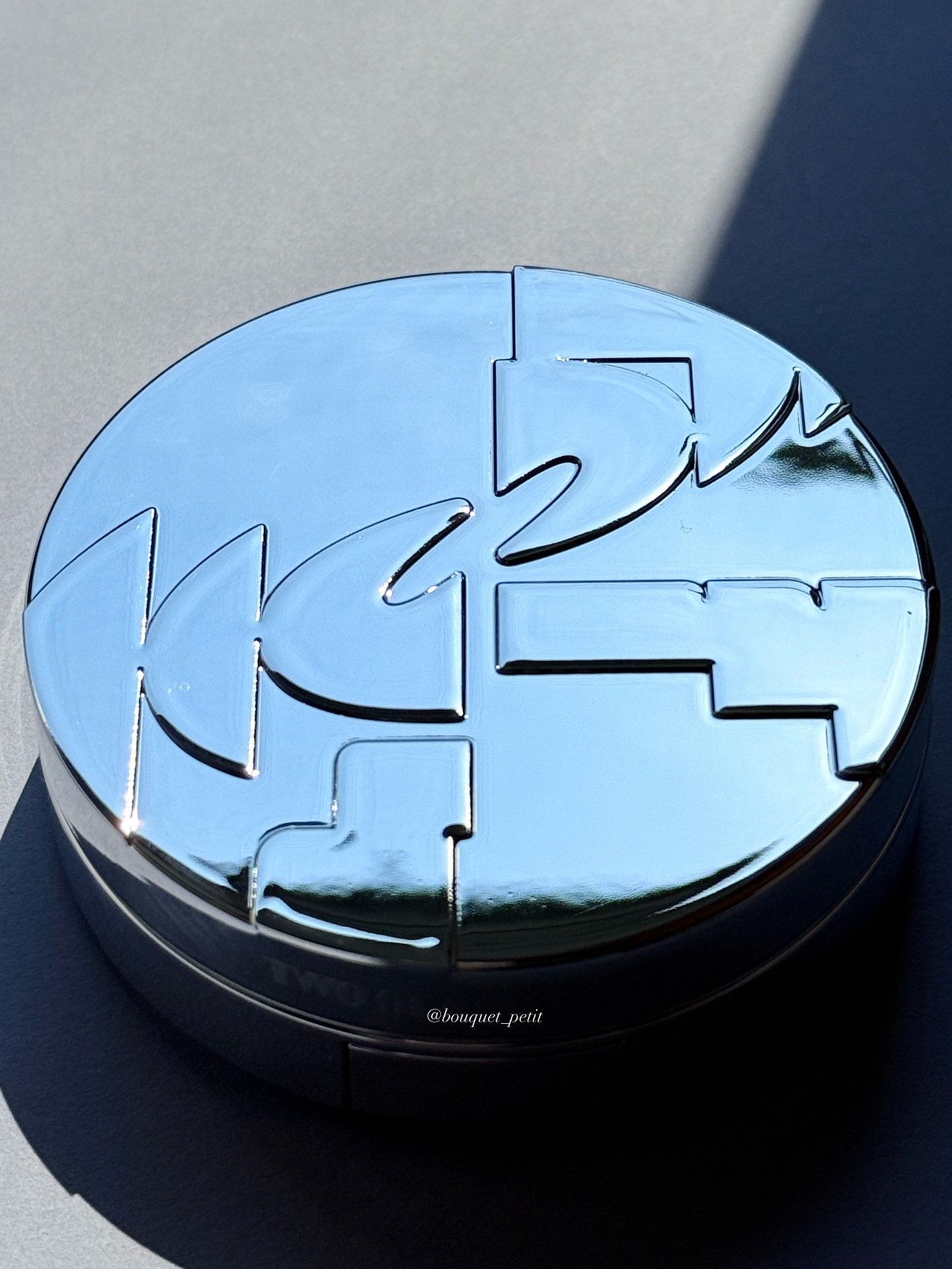 エンジェリックサテンクッション/TWO SLASH FOUR/クッションファンデーションを使ったクチコミ（1枚目）