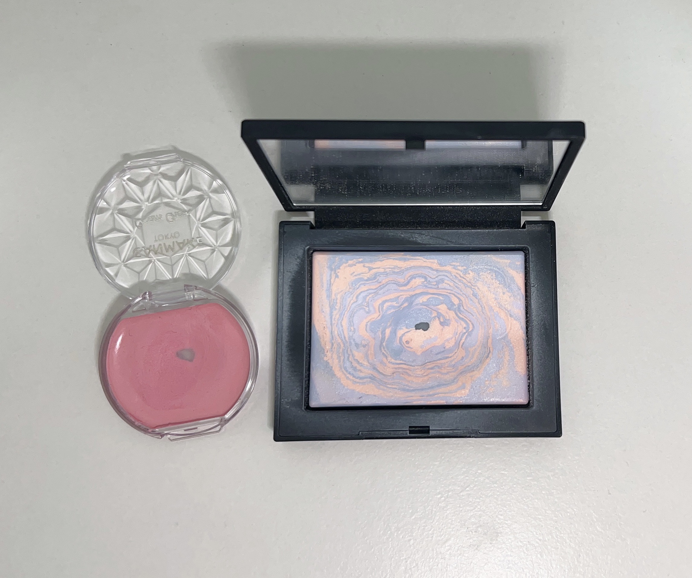 ライトリフレクティング プリズマティックパウダー/NARS/プレストパウダーを使ったクチコミ（1枚目）