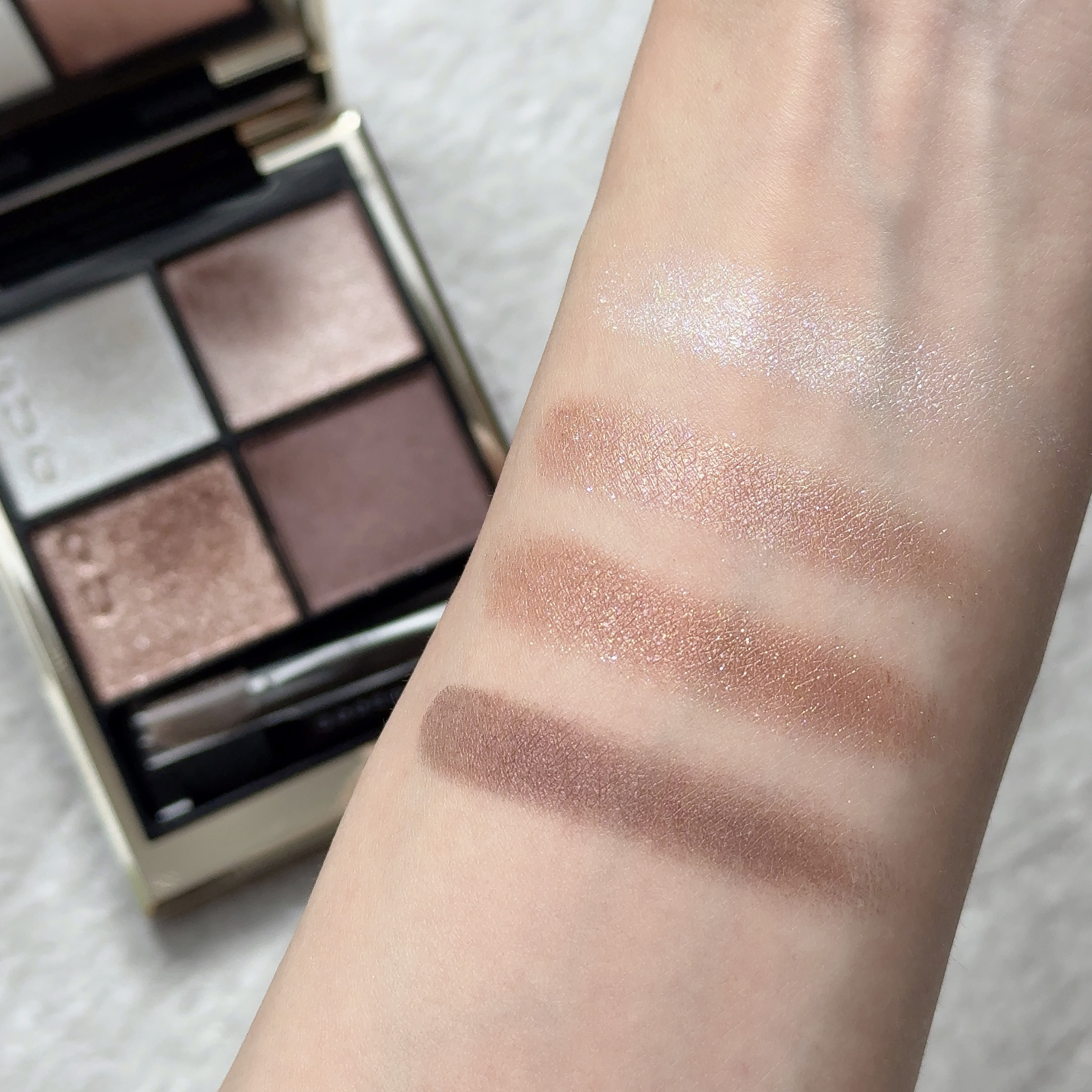 シグニチャー カラー アイズ 129 甘艶 -AMAIZUYA / SUQQU(スック