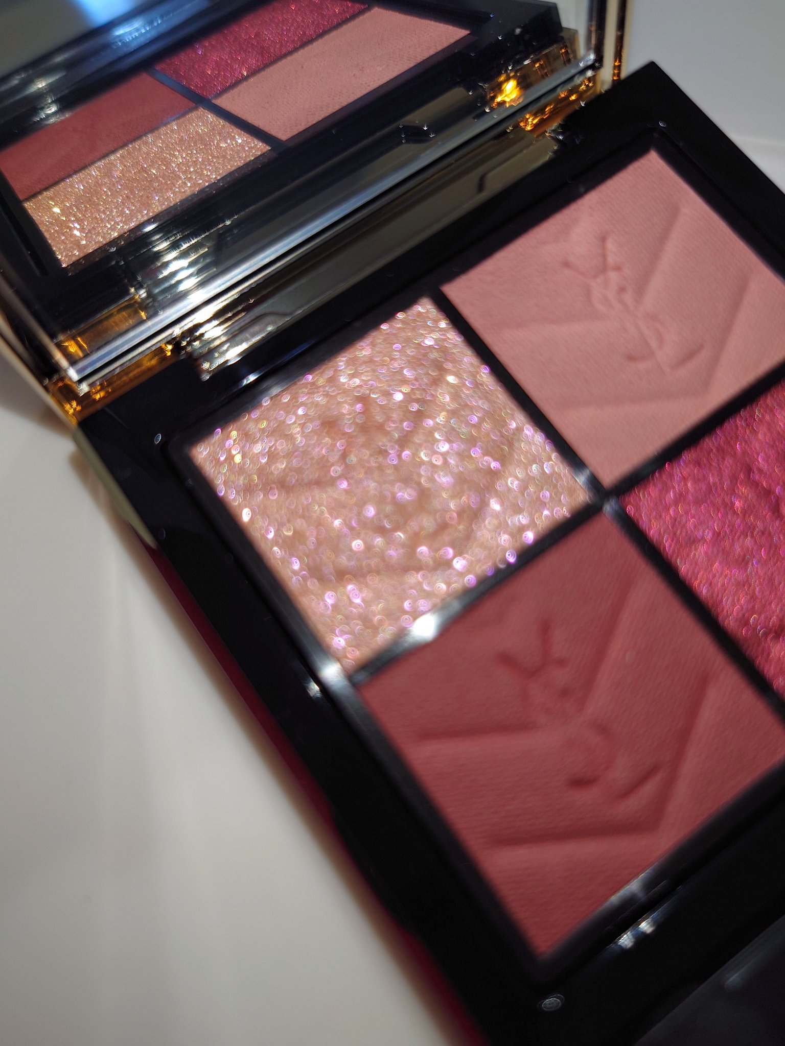 クチュール ミニ クラッチ/YVES SAINT LAURENT BEAUTE/アイシャドウパレットを使ったクチコミ（2枚目）