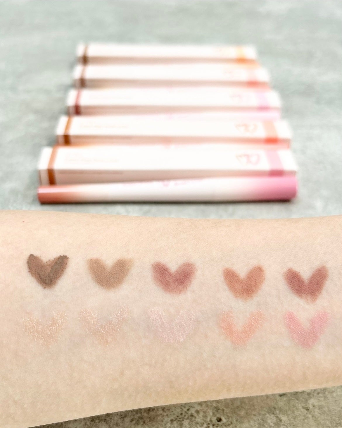 sちゃん on LIPS 「PR2aNから新作デュアルライナーが登場💐\気分で選べる5種/..」(2枚目)