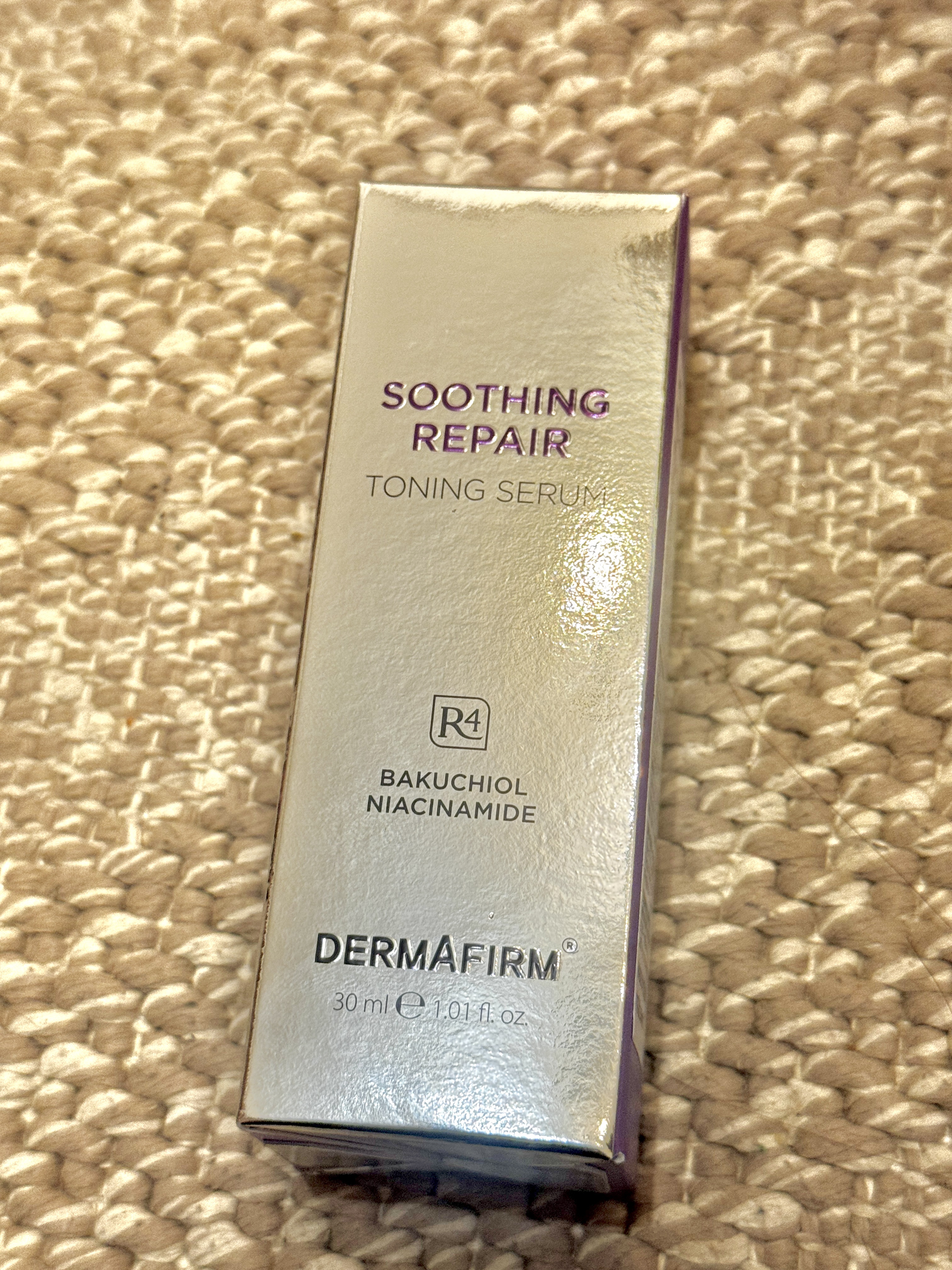 SOOTHING REPAIR TONING SERUM R4/ダーマファーム/美容液を使ったクチコミ（2枚目）