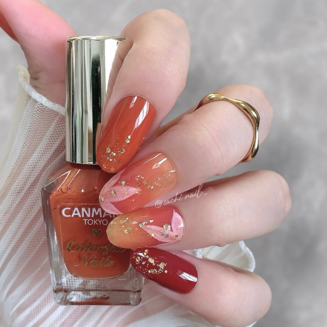 カラフルネイルズ/キャンメイク/マニキュアを使ったクチコミ(5枚目)