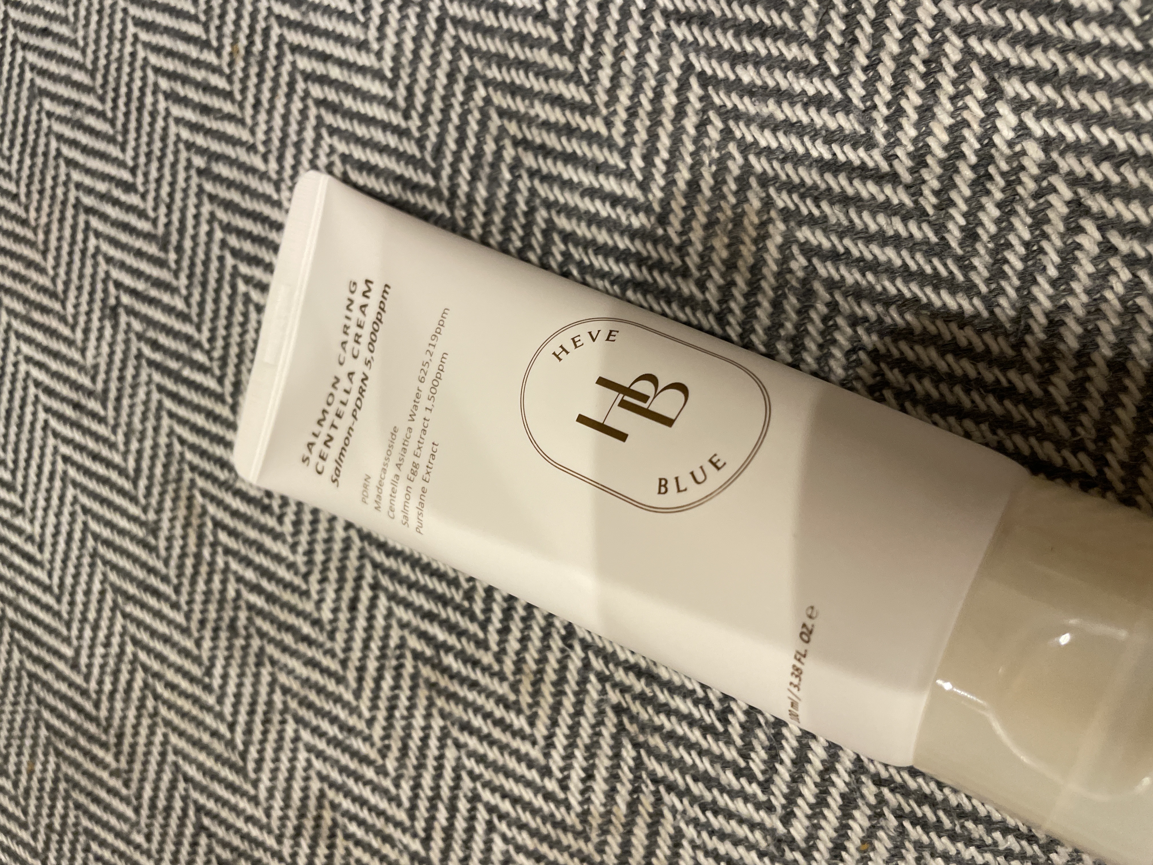 サーモン ケアリング センテラ クリーム /Heve Blue/フェイスクリームを使ったクチコミ（1枚目）