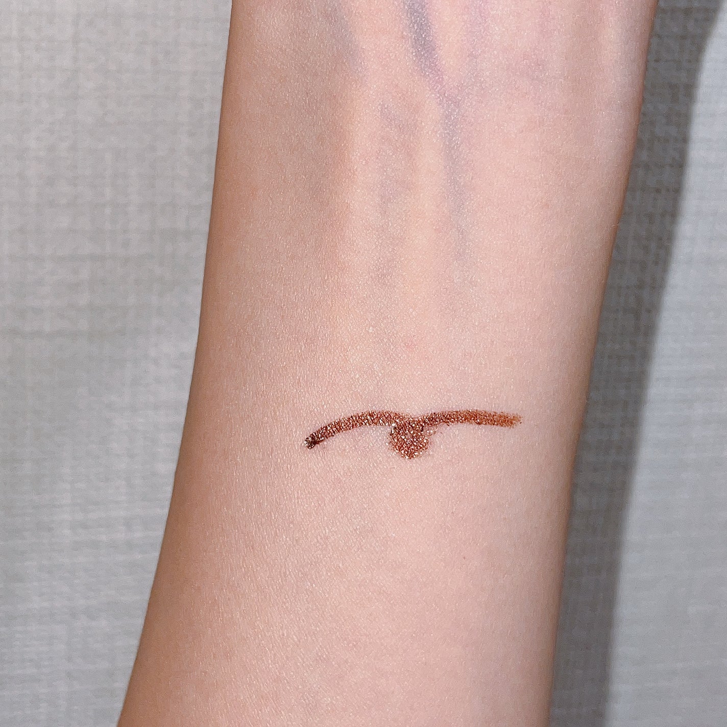 「密着アイライナー」クリームペンシル/デジャヴュ/ペンシルアイライナーを使ったクチコミ(3枚目)