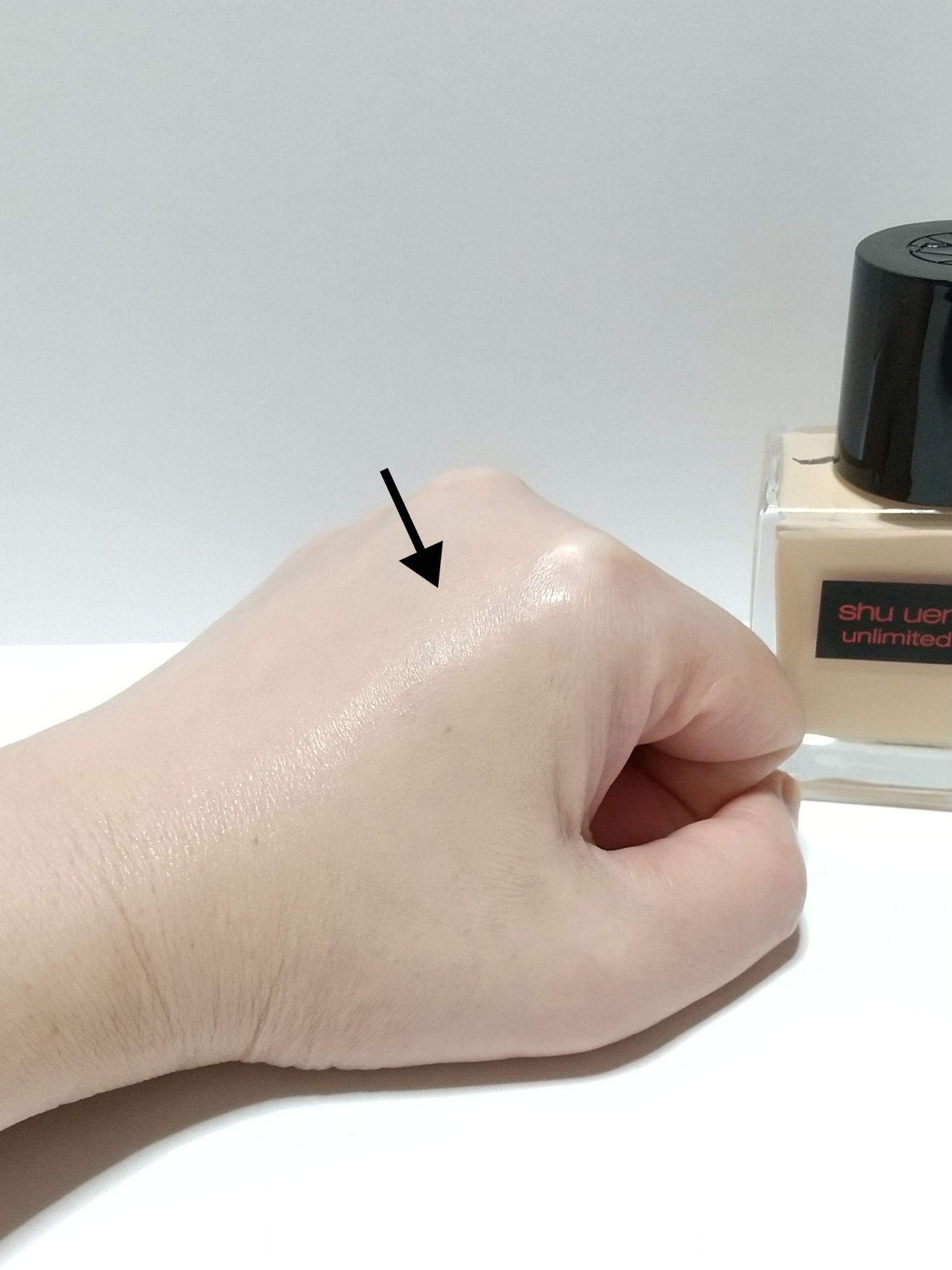 アンリミテッド ケア ツヤ セラム ファンデーション/shu uemura/リキッドファンデーションを使ったクチコミ（3枚目）