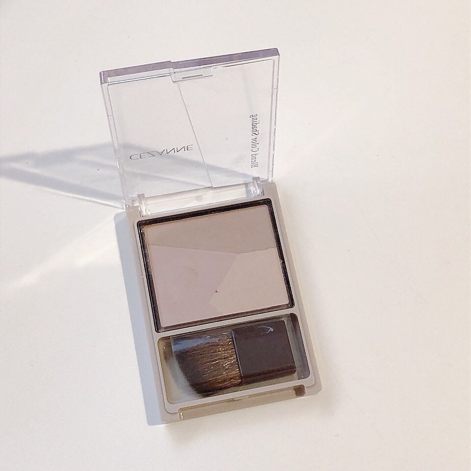 ブレンドカラーシェーディング/CEZANNE/シェーディングを使ったクチコミ(2枚目)