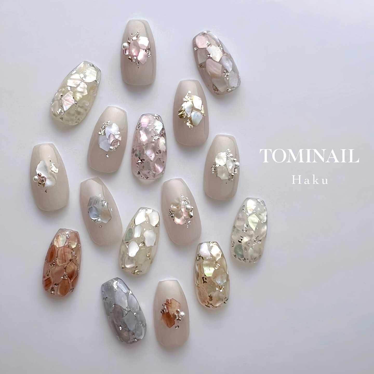 @tominail.japan 
輝きのとても綺麗な箔です☺️
シェルなどに合わせて🤲🏻

⁡
⁡
・Haku
単品10%off : 342円（税込） 
8種セット20%off：1.216円（税込）
⁡
⁡
リーズナブルで質も良いです✨