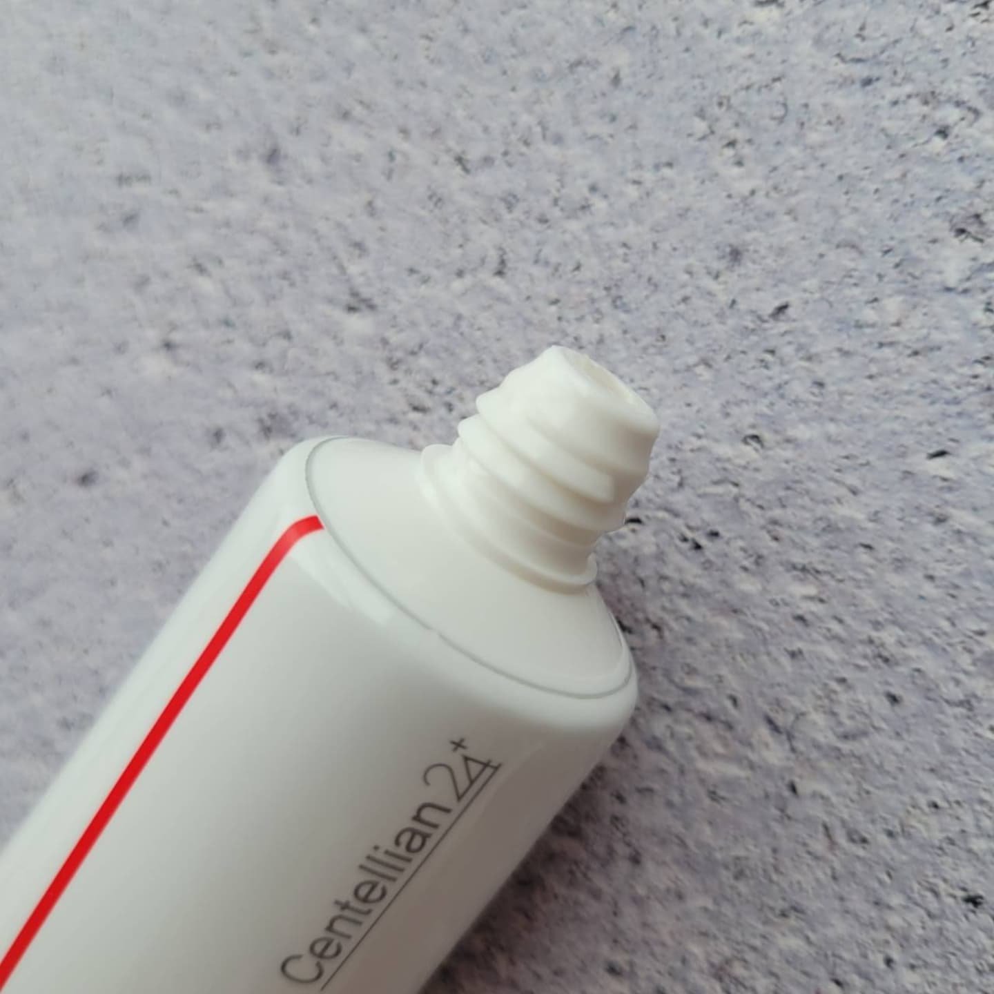 マデカクリームタイムリバース/センテリアン24/フェイスクリームを使ったクチコミ（2枚目）