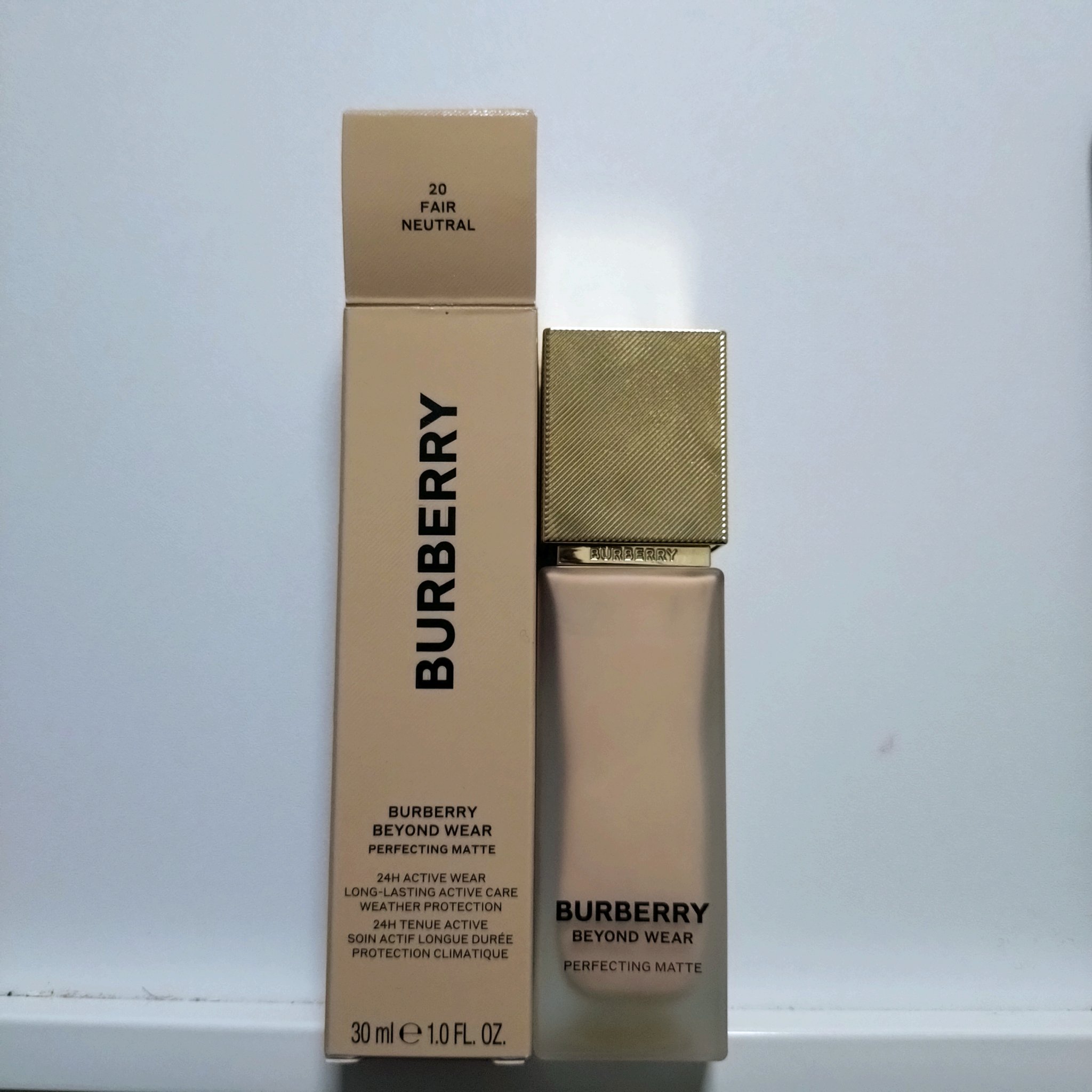 バーバリー ビヨンド ウェア パーフェクティング マット/Burberry Beauty/リキッドファンデーションを使ったクチコミ（3枚目）