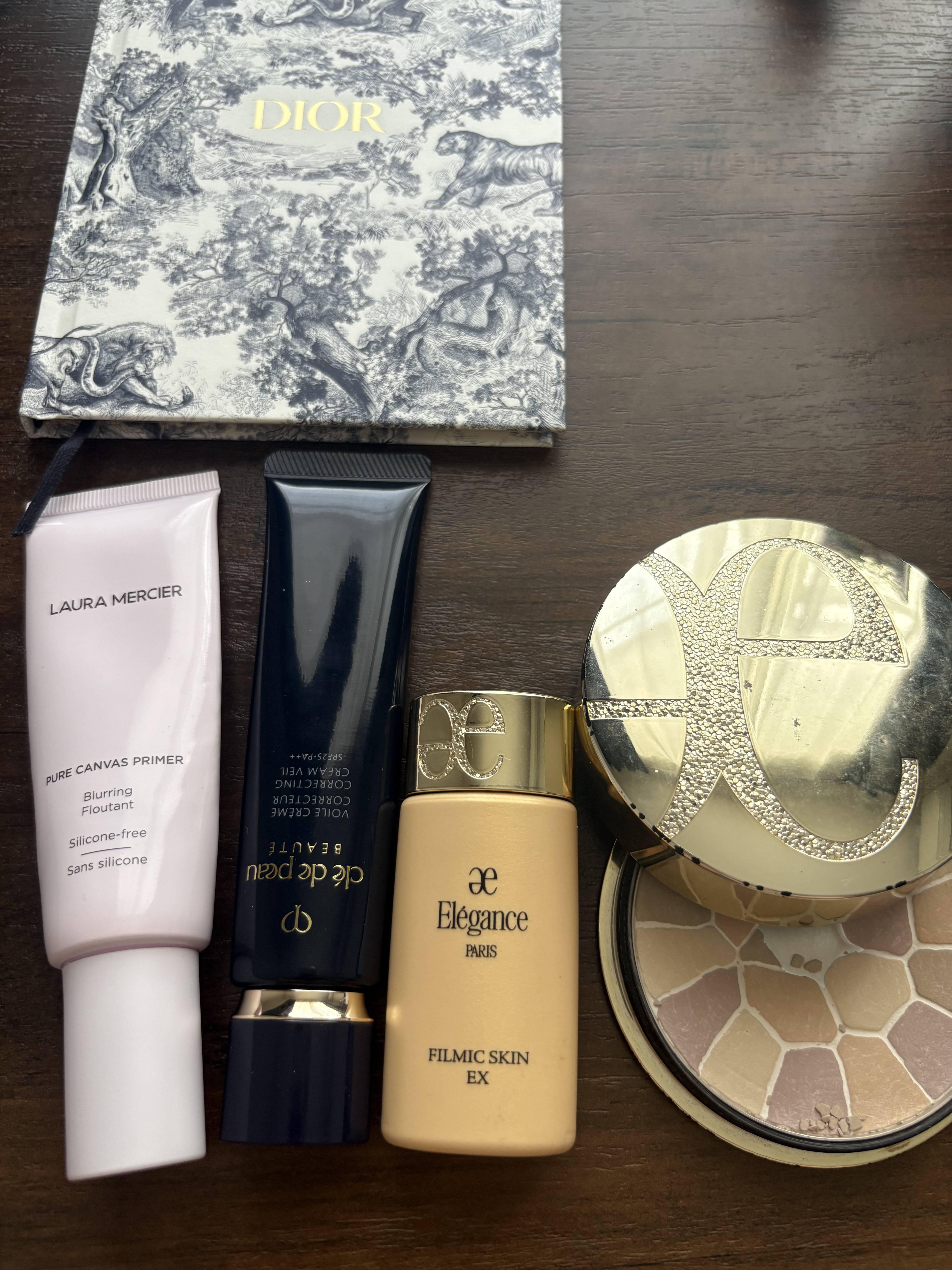 エレガンス ラ プードル オートニュアンス リクスィーズ/Elégance/プレストパウダーを使ったクチコミ（1枚目）