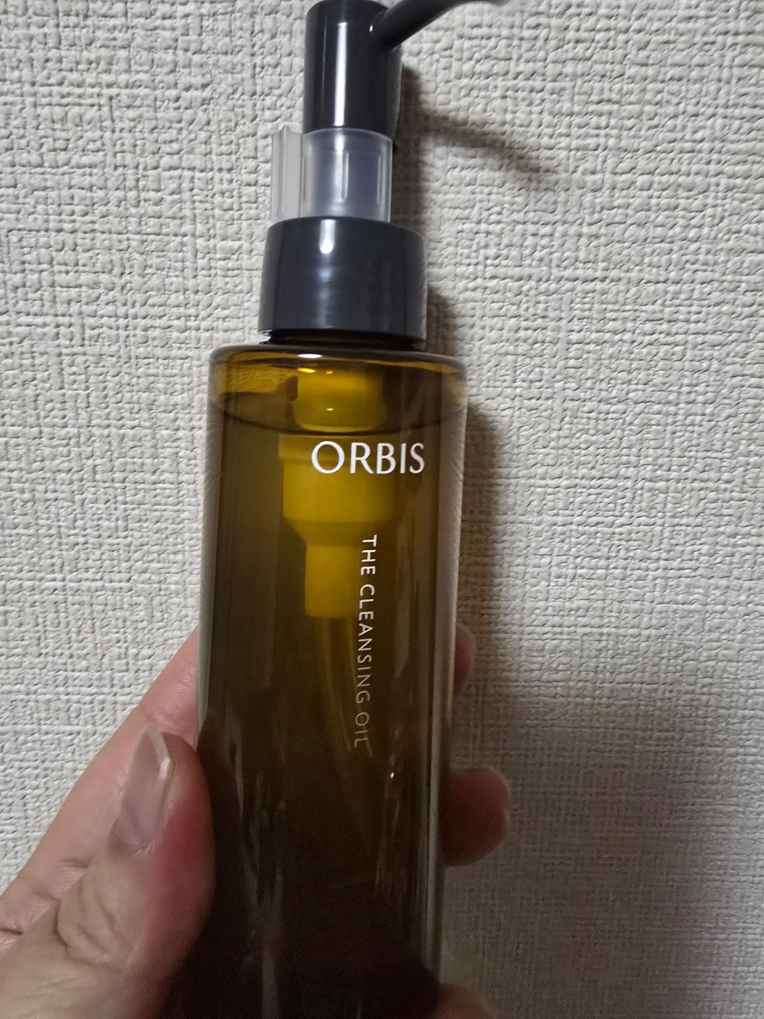 今日からこちら❤
旦那がオルビス民で良かった🙋‍♀️
ついでに買っておいて‼️
って言ったらヘア用品とまとめて買ってくれた🤲

ありがとう😊
大切に使う✨

こちらのクレンジング使った方👇
何かカルキの匂いしません❓
私だけかな❓
