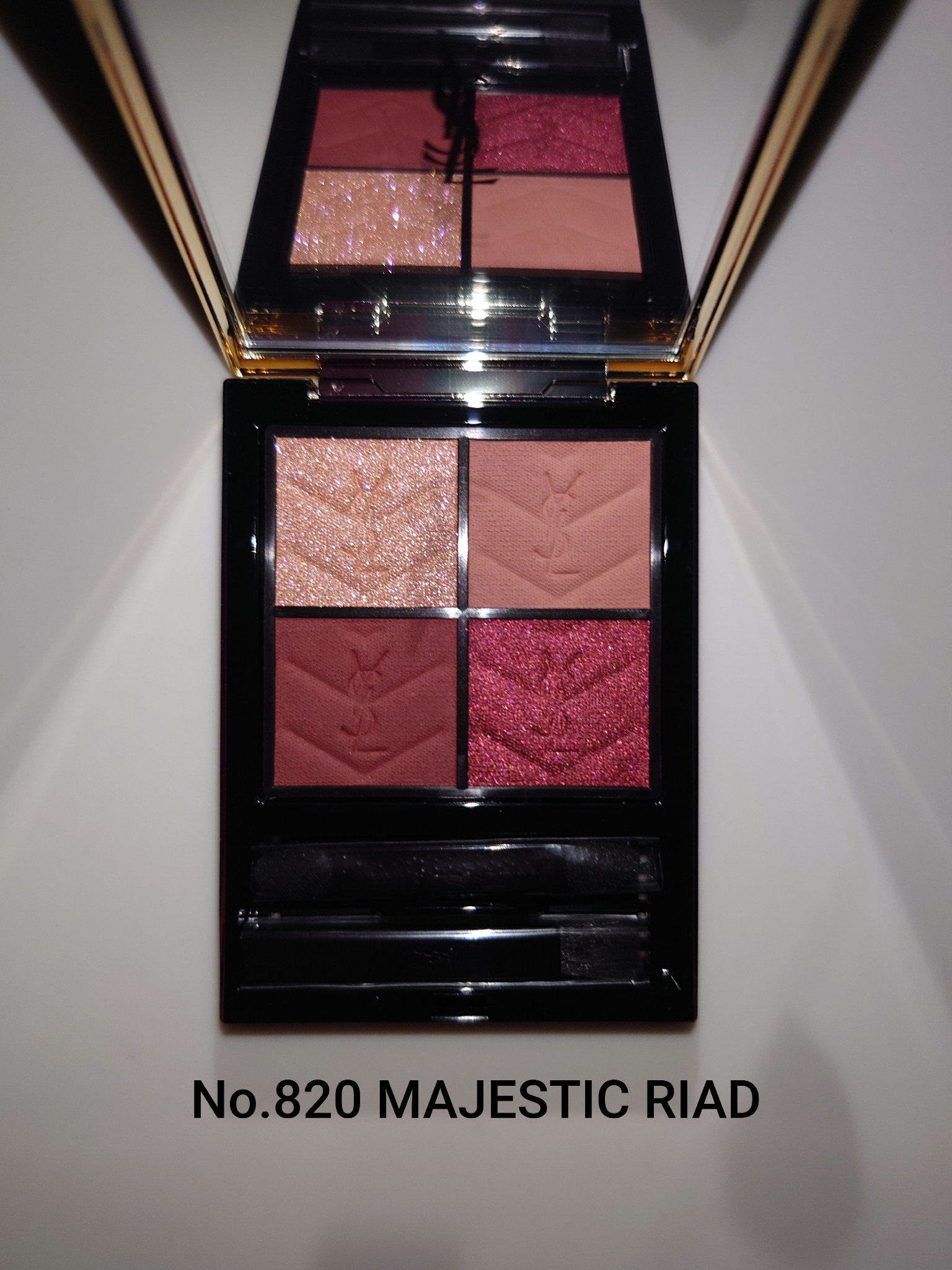 クチュール ミニ クラッチ/YVES SAINT LAURENT BEAUTE/アイシャドウパレットを使ったクチコミ（1枚目）