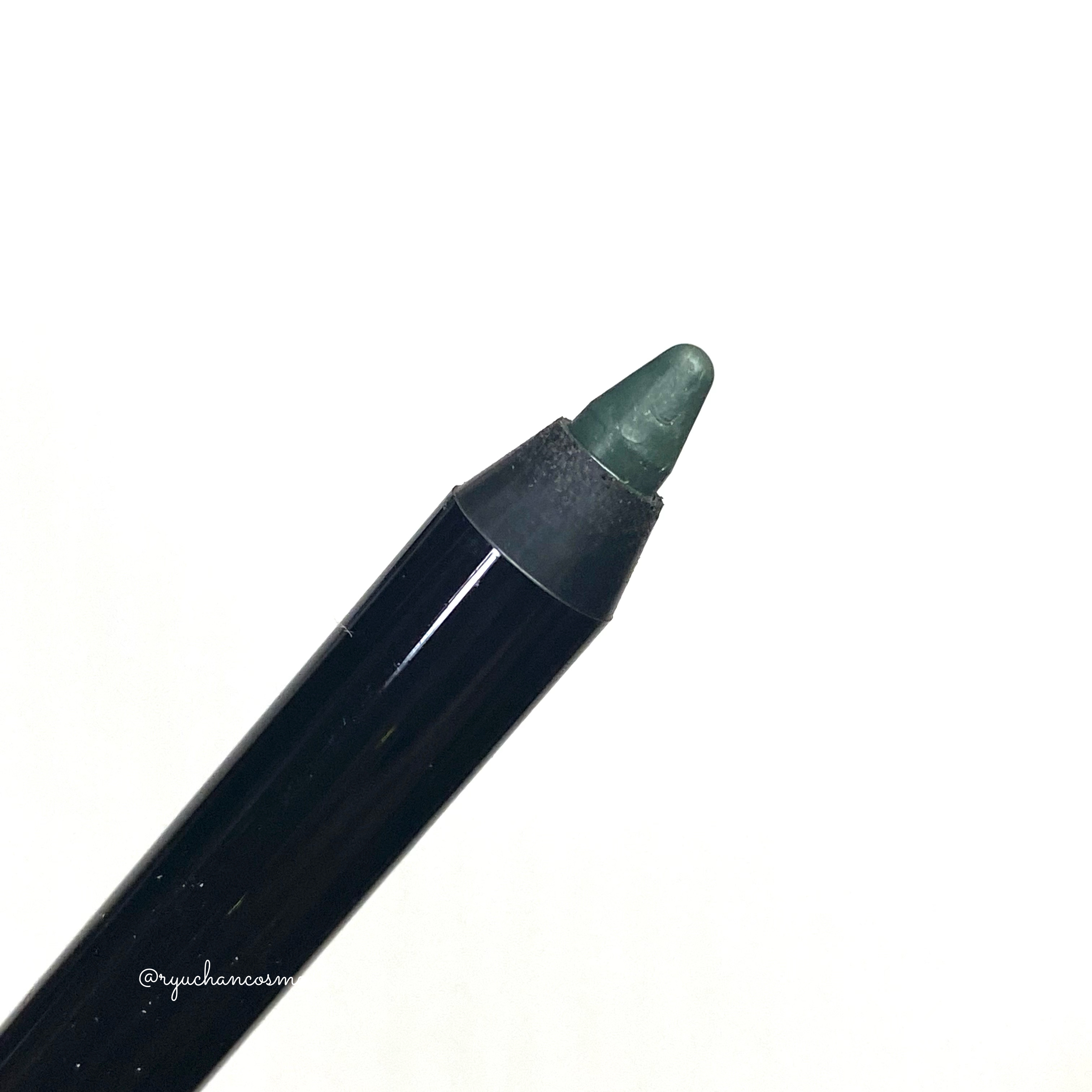 カジャル ライナー ウォータープルーフ/BOBBI BROWN/ペンシルアイライナーを使ったクチコミ（3枚目）