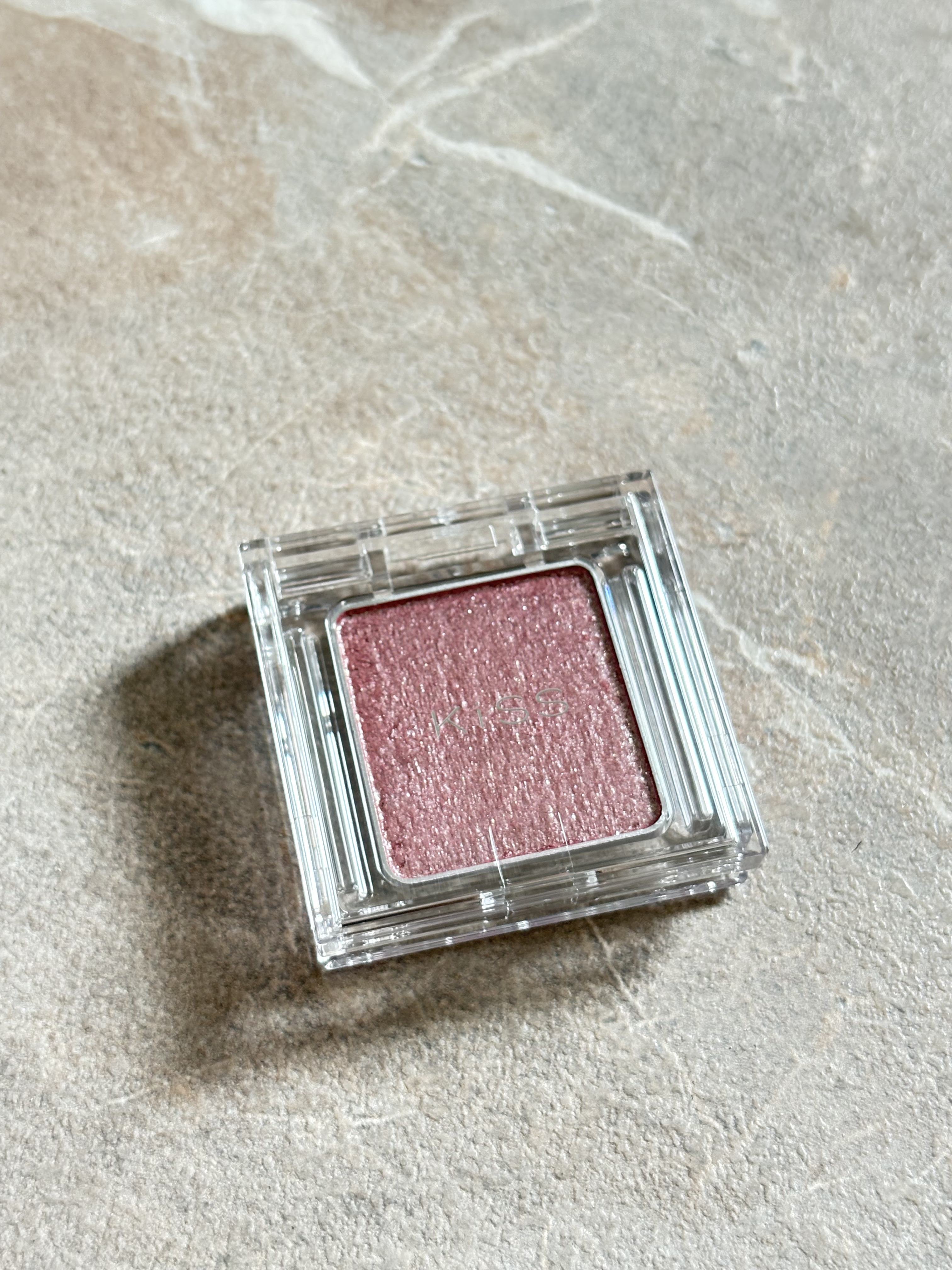 キス シアー グリッターアイズＮ 04 イスパハン/KiSS/単色アイシャドウを使ったクチコミ（1枚目）