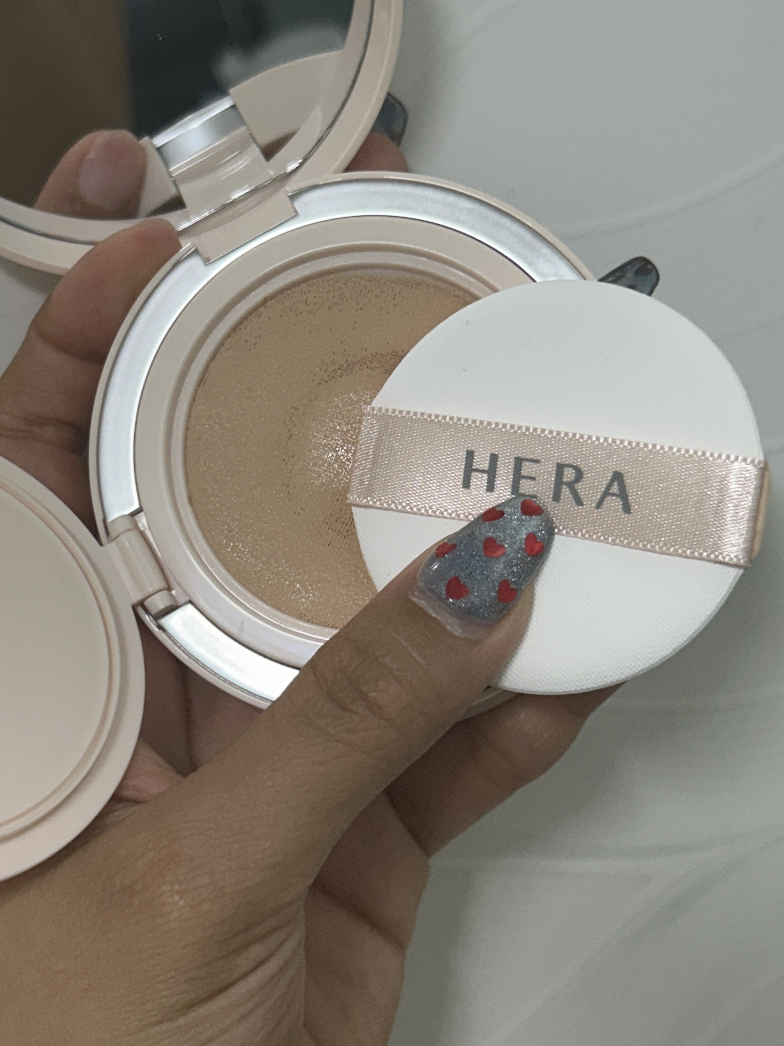 リフレクション スキン グロウ クッション ファンデーション/HERA/クッションファンデーションを使ったクチコミ（2枚目）