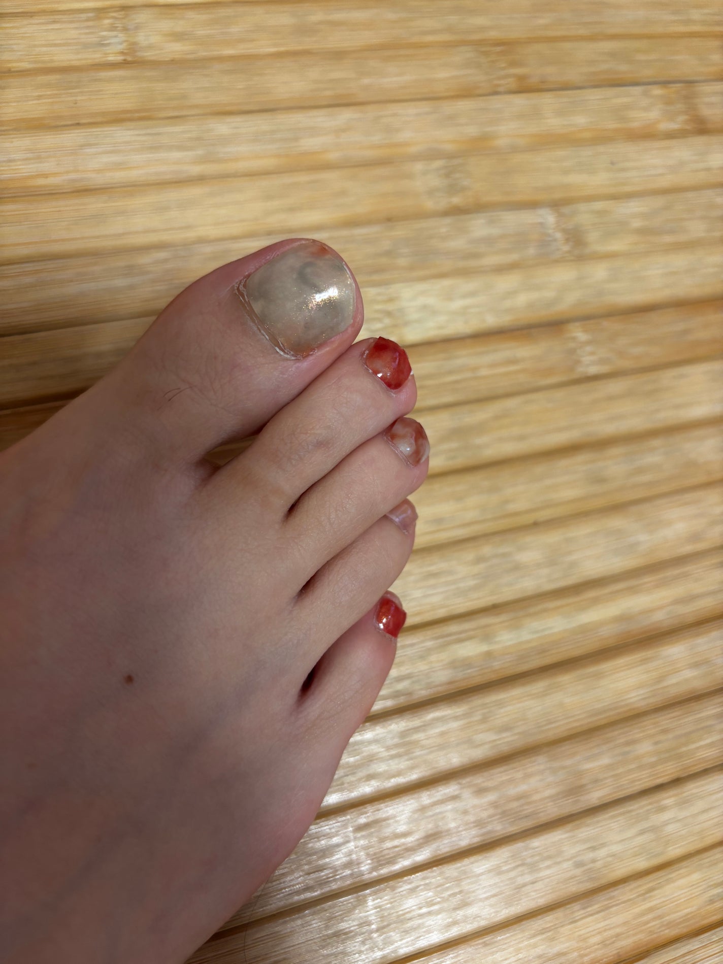 セミキュアジェルネイル(ペディキュア)/ohora/ネイルシールを使ったクチコミ(3枚目)