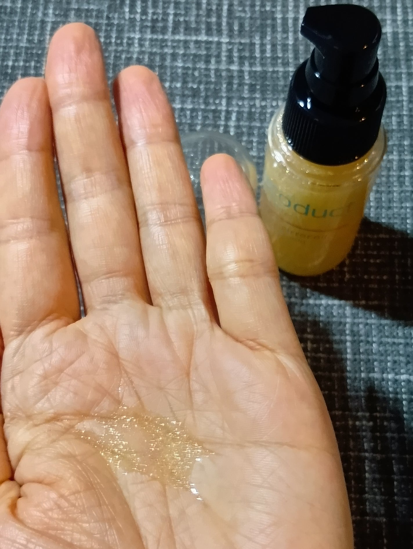 ザ・プロダクト プリズムミラーオイル <ヘアオイル・スキンオイル>/ザ・プロダクト/ヘアオイルを使ったクチコミ(3枚目)