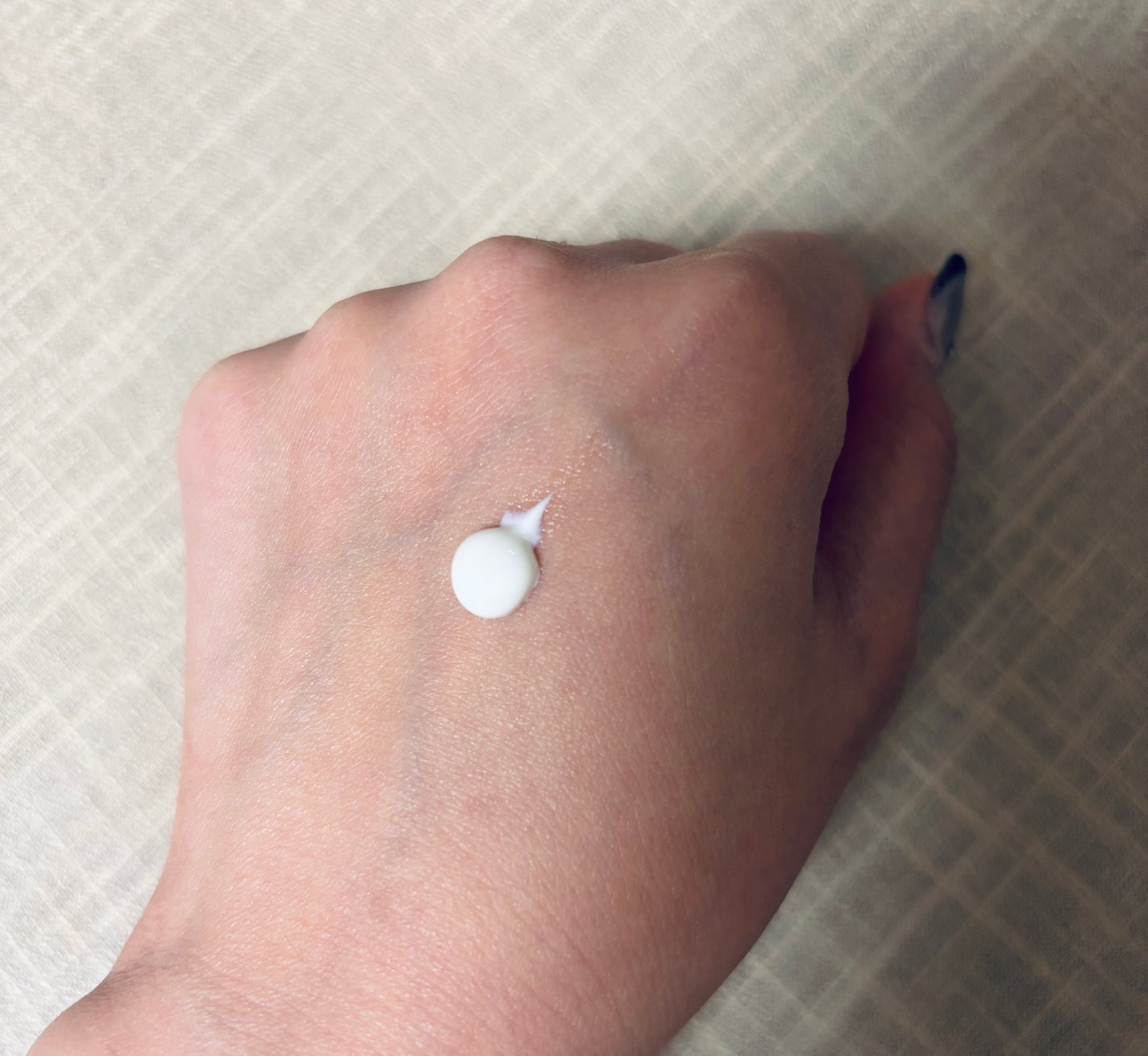 VERAMORE BRIGHTENING GLOWING SUN SERUM/VERAMORE/日焼け止めローションを使ったクチコミ(2枚目)