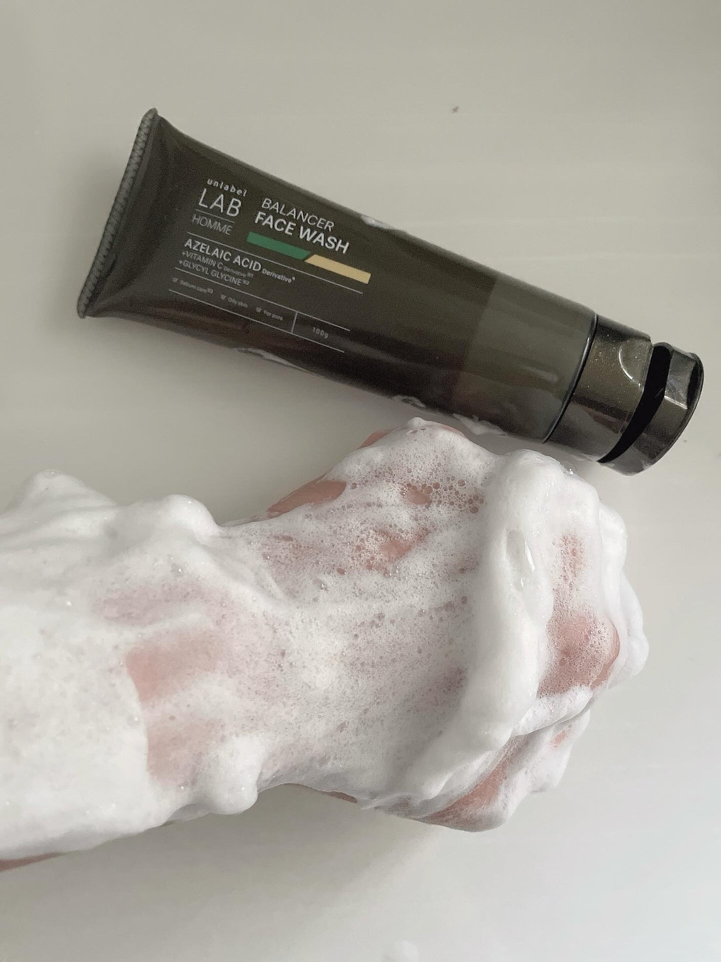 パイン on LIPS 「アンレーベルラボオムバランサー フェイスウォッシュ使ってみまし..」(4枚目)