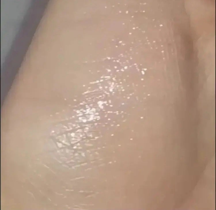 グリッターライナー(MFL リキッドアイシャドウ)/moitiful/グリッターを使ったクチコミ(3枚目)