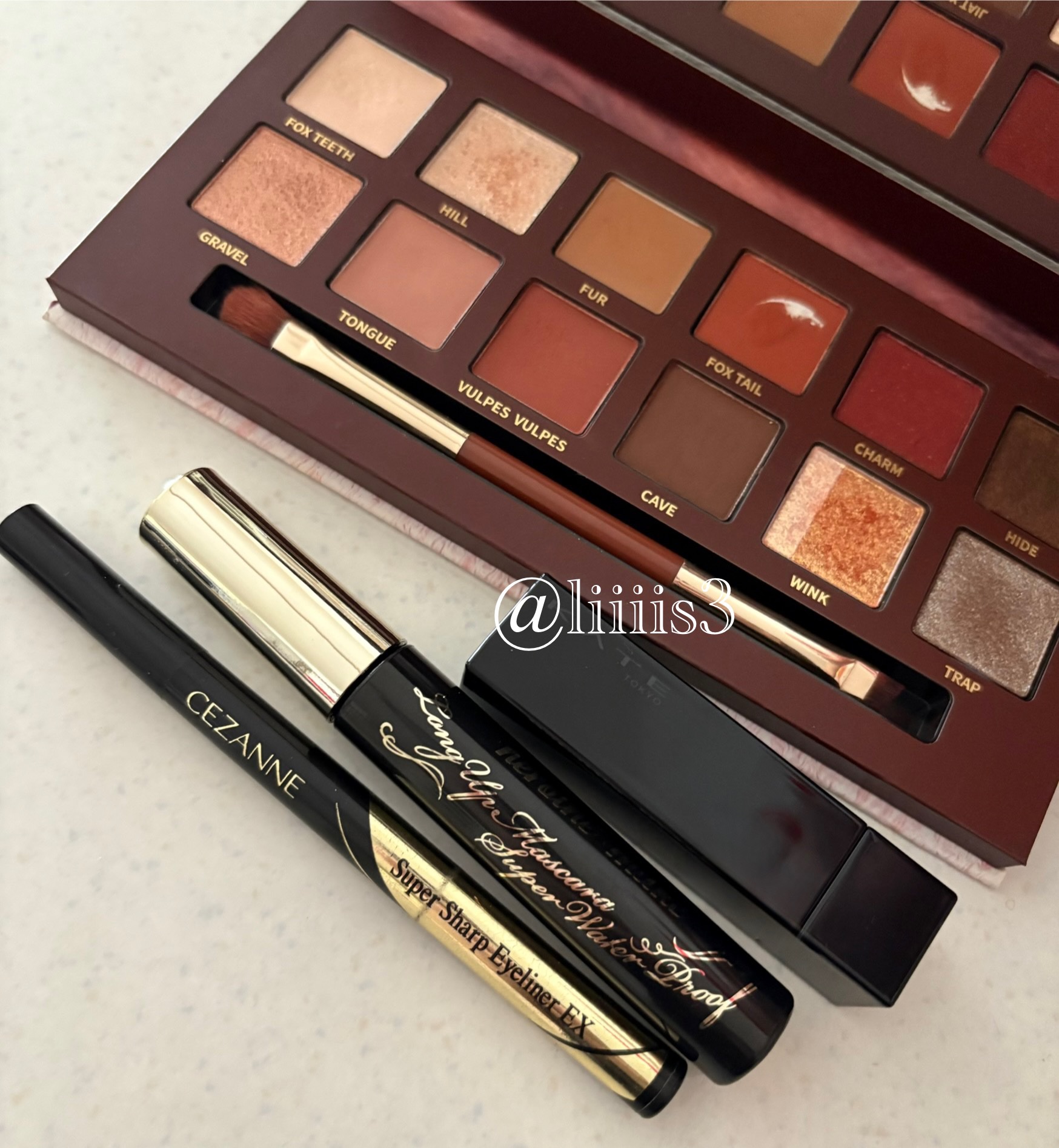 エクスプローラ12色 動物アイシャドウパレット/PERFECT DIARY/アイシャドウパレットを使ったクチコミ（1枚目）