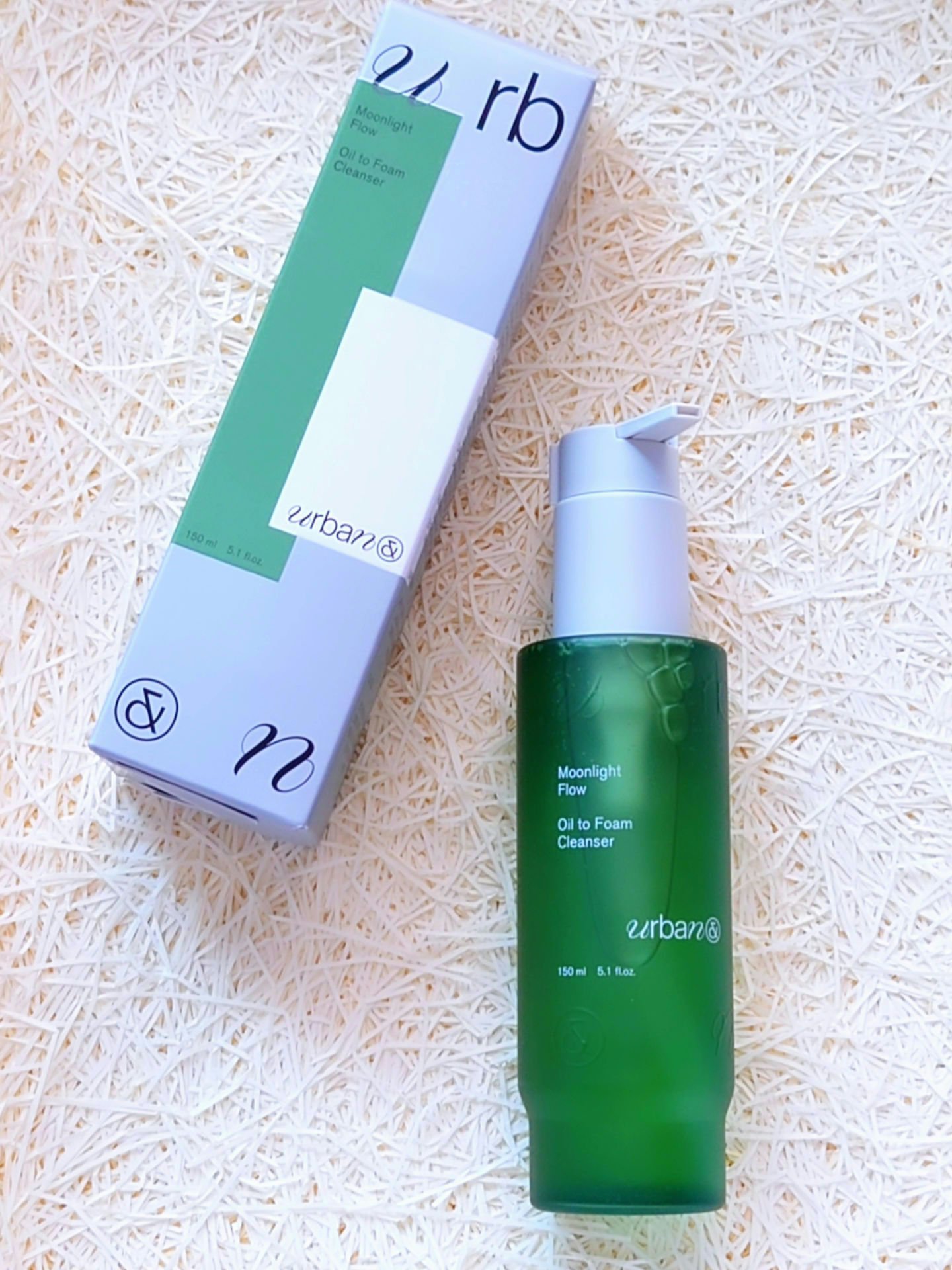 ムーンライトフロー オイルトゥフォーム クレンザー/urbanand/オイルクレンジングを使ったクチコミ（1枚目）