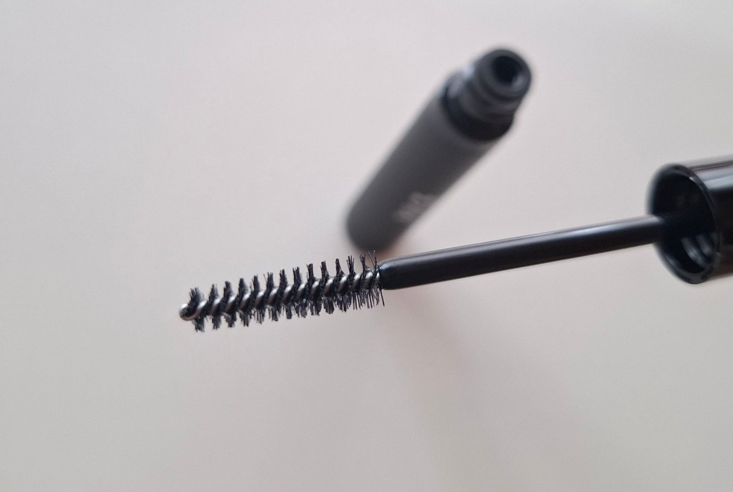 眉毛美容液/Dbe/まつげ美容液を使ったクチコミ(2枚目)