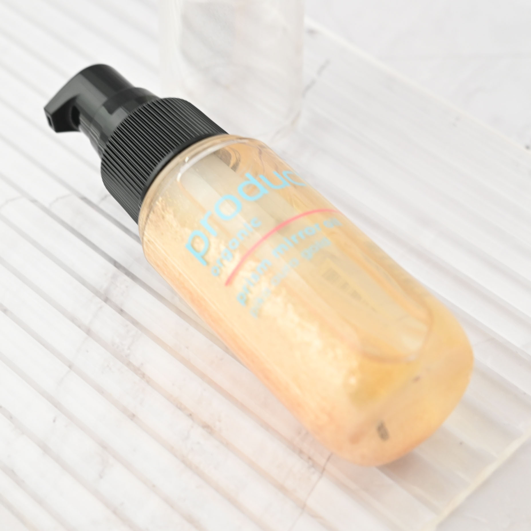 ザ・プロダクト　プリズムミラーオイル ＜ヘアオイル・スキンオイル＞/ザ・プロダクト/ヘアオイルを使ったクチコミ（2枚目）