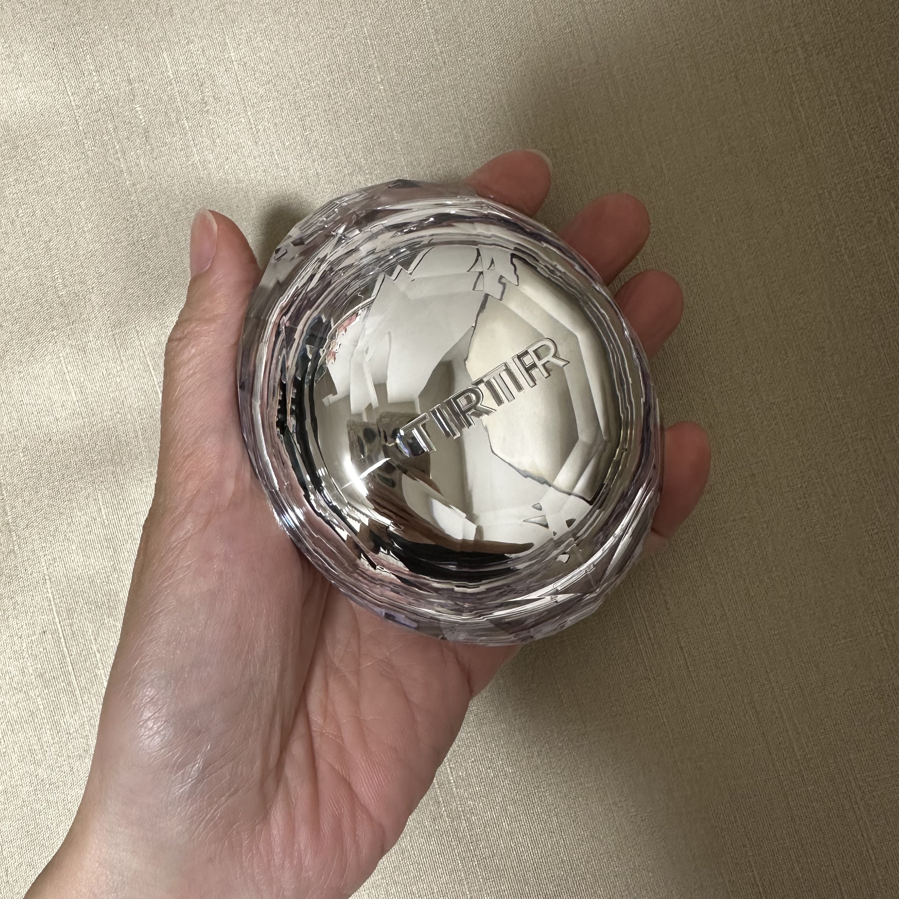 マスクフィット クリスタルメッシュクッション/TIRTIR(ティルティル)/クッションファンデーションを使ったクチコミ（2枚目）