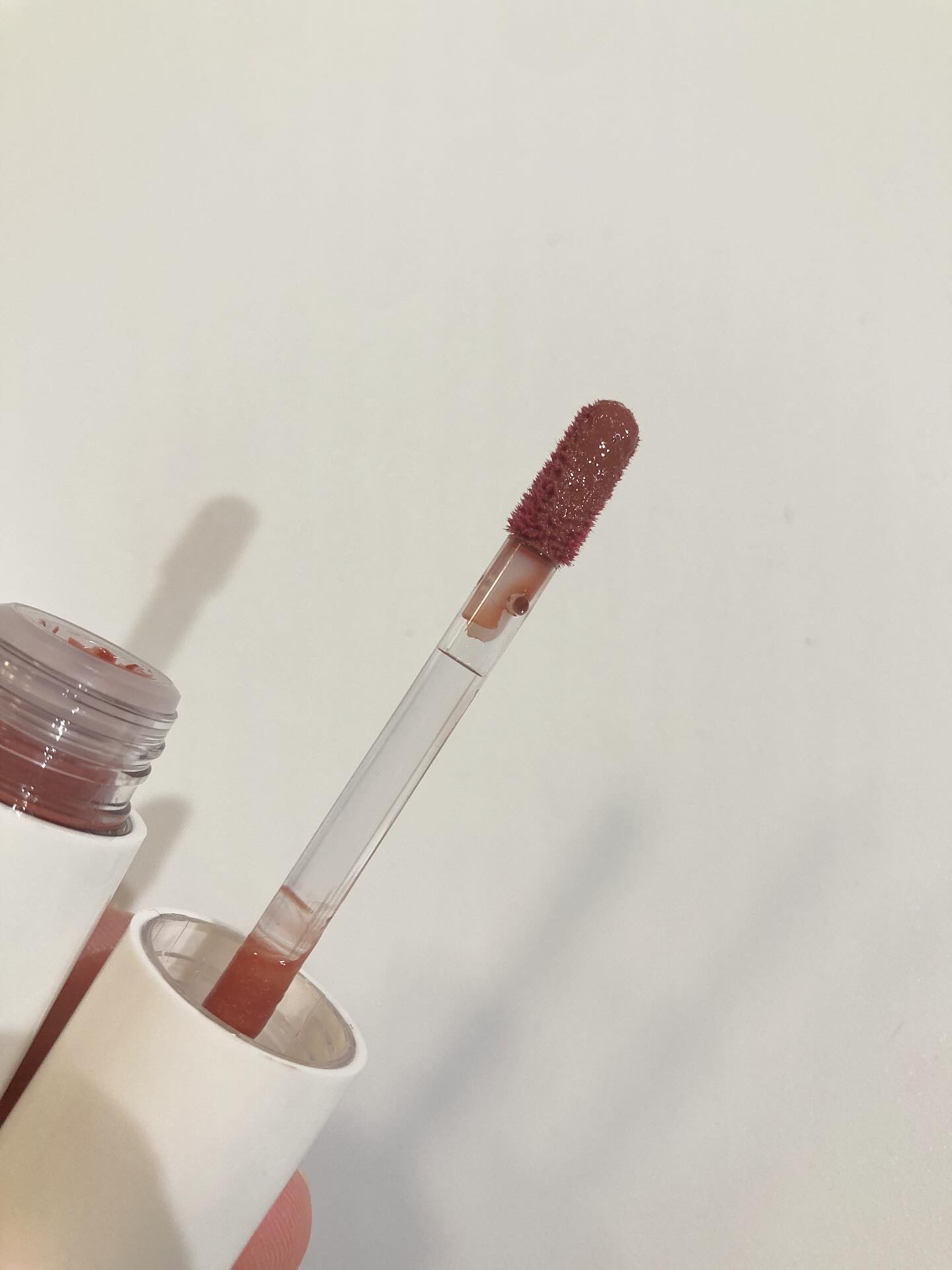 アップトゥーミー　ハグマイリップ　カラーロックプランパー/up2me/リッププランパーを使ったクチコミ（3枚目）