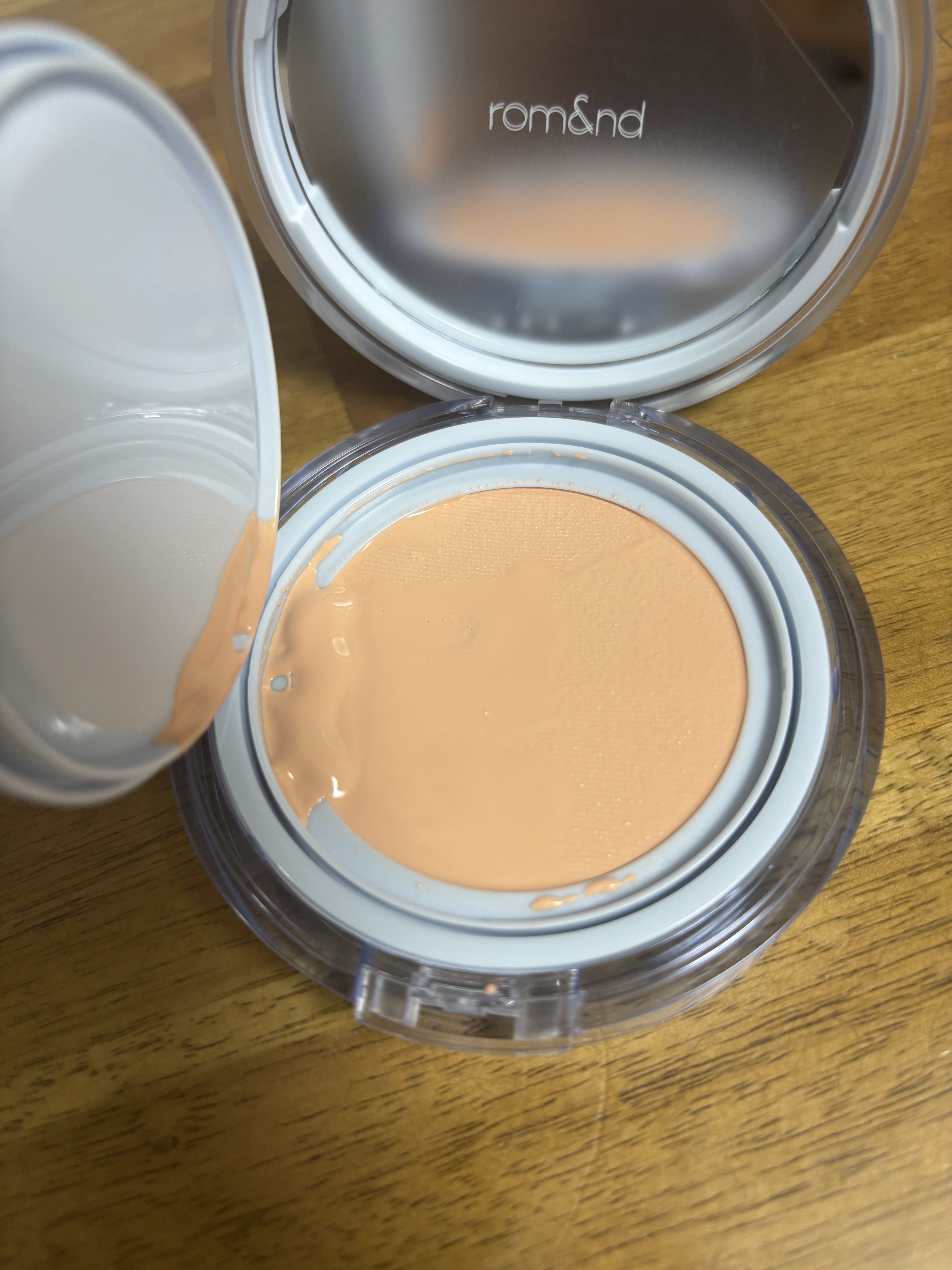 ベアウォータークッション/rom&nd/クッションファンデーションを使ったクチコミ（3枚目）