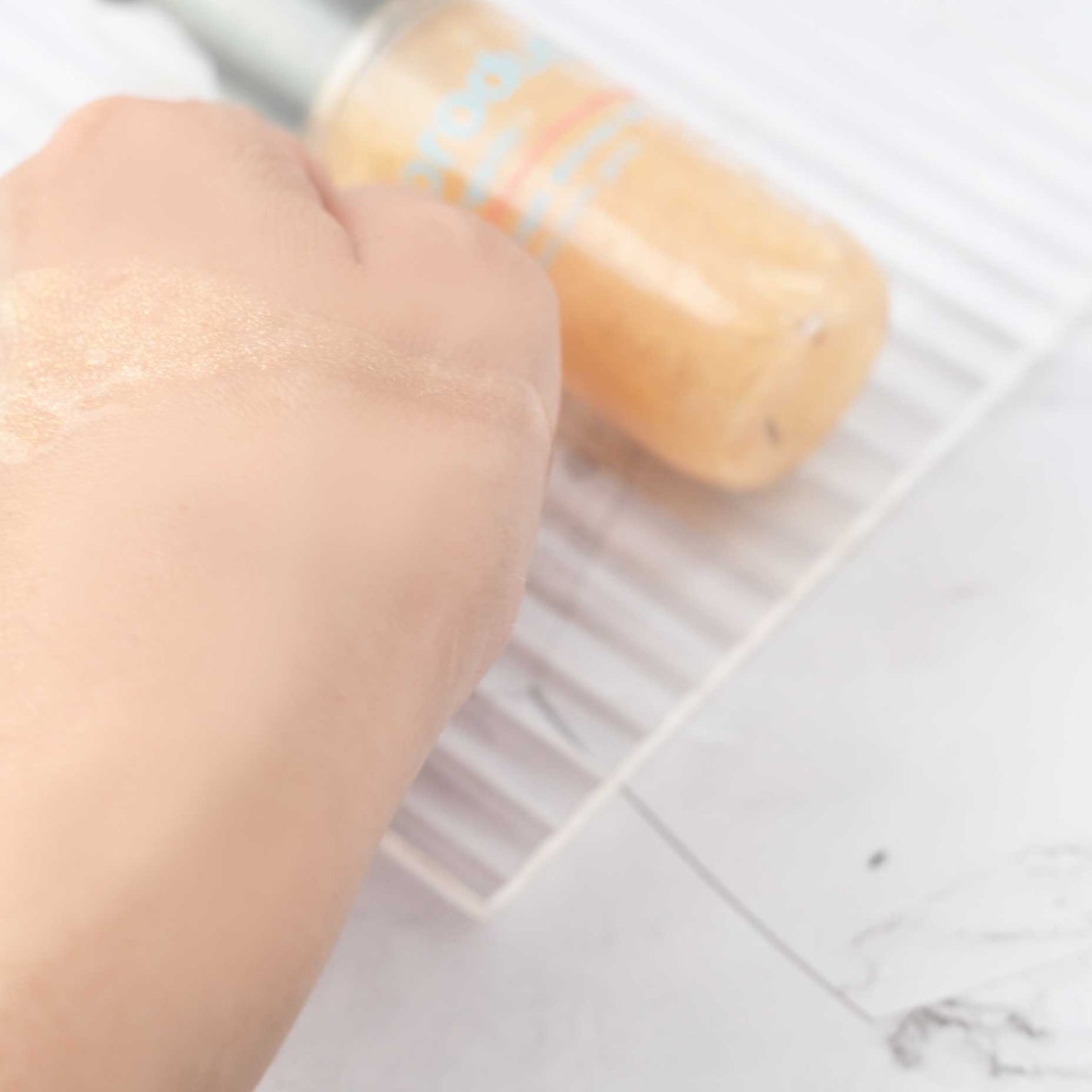 ザ・プロダクト プリズムミラーオイル <ヘアオイル・スキンオイル>/ザ・プロダクト/ヘアオイルを使ったクチコミ(3枚目)