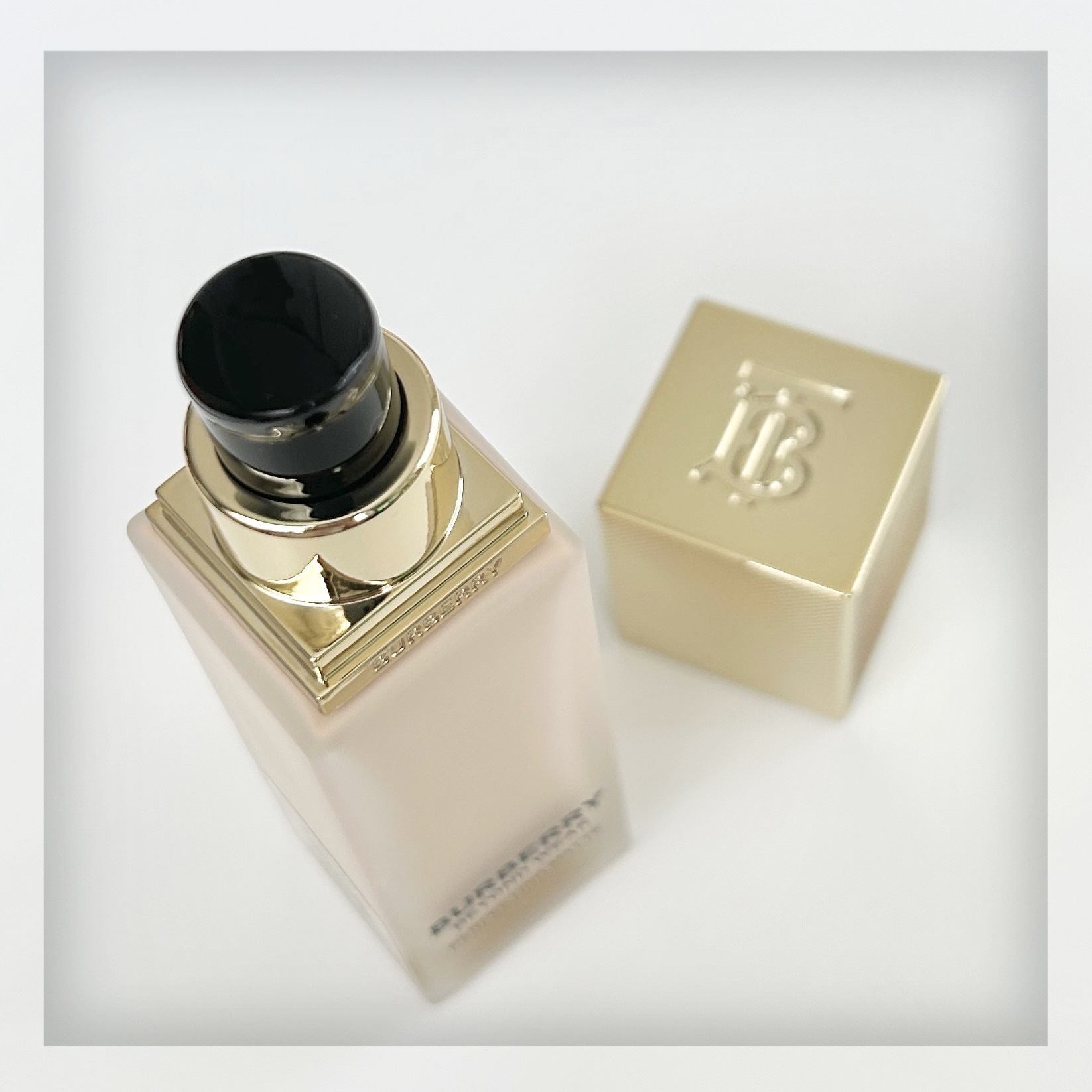 バーバリー ビヨンド ウェア パーフェクティング マット/Burberry Beauty/リキッドファンデーションを使ったクチコミ（3枚目）