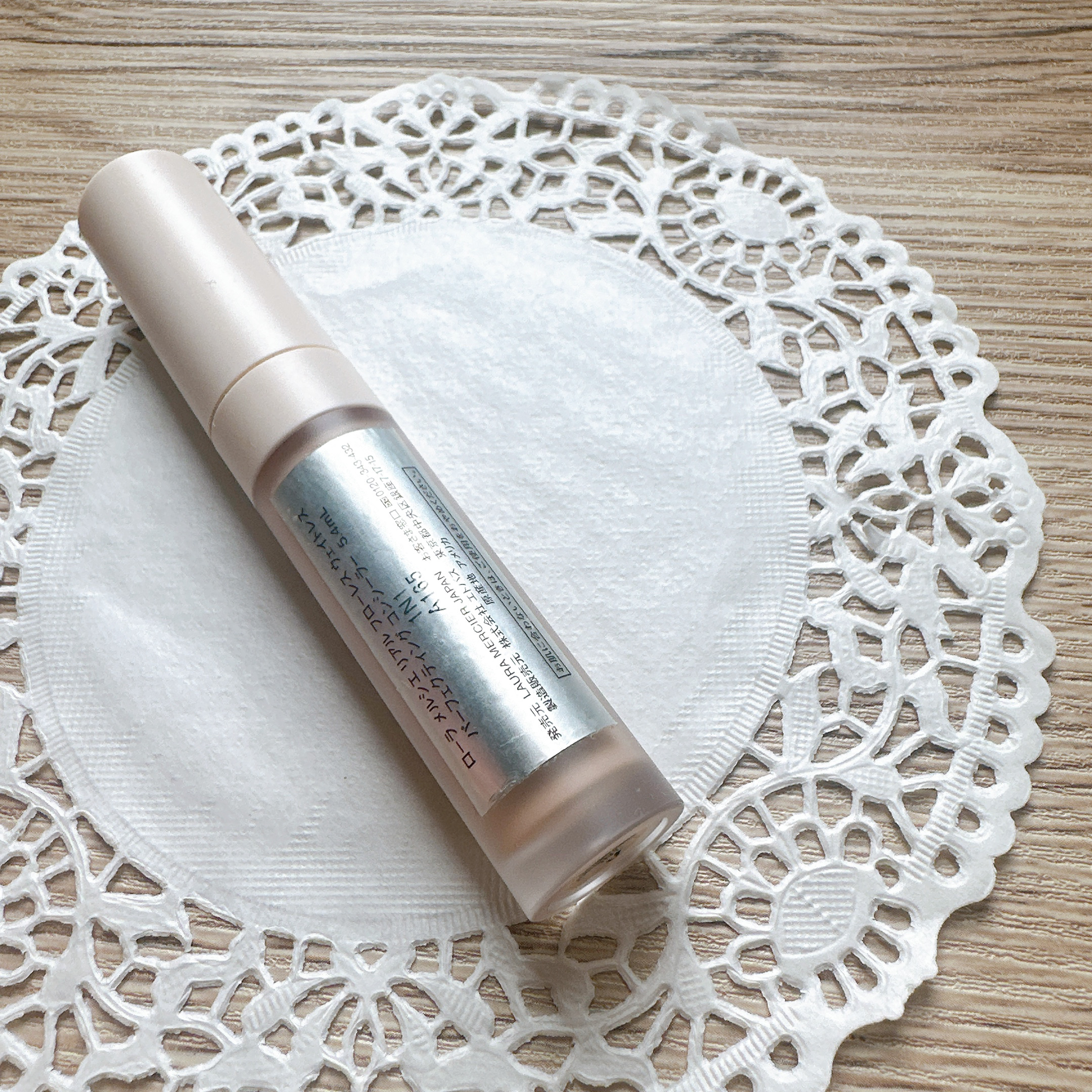 リアル フローレス ウェイトレス パーフェクティング コンシーラー/ローラ メルシエ/リキッドコンシーラーを使ったクチコミ（3枚目）