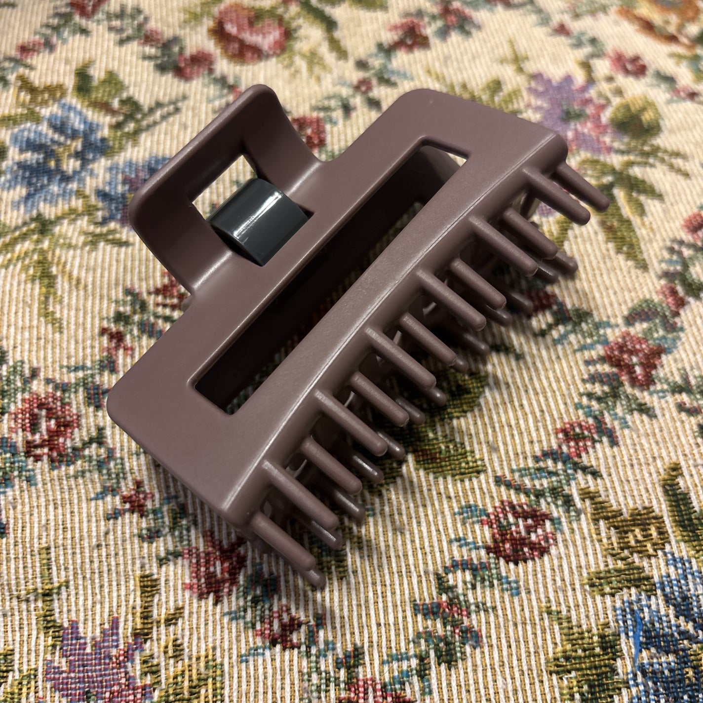 髪になじませるトリートメントコームつきヘアクリップ/DAISO/ヘアコームを使ったクチコミ(2枚目)