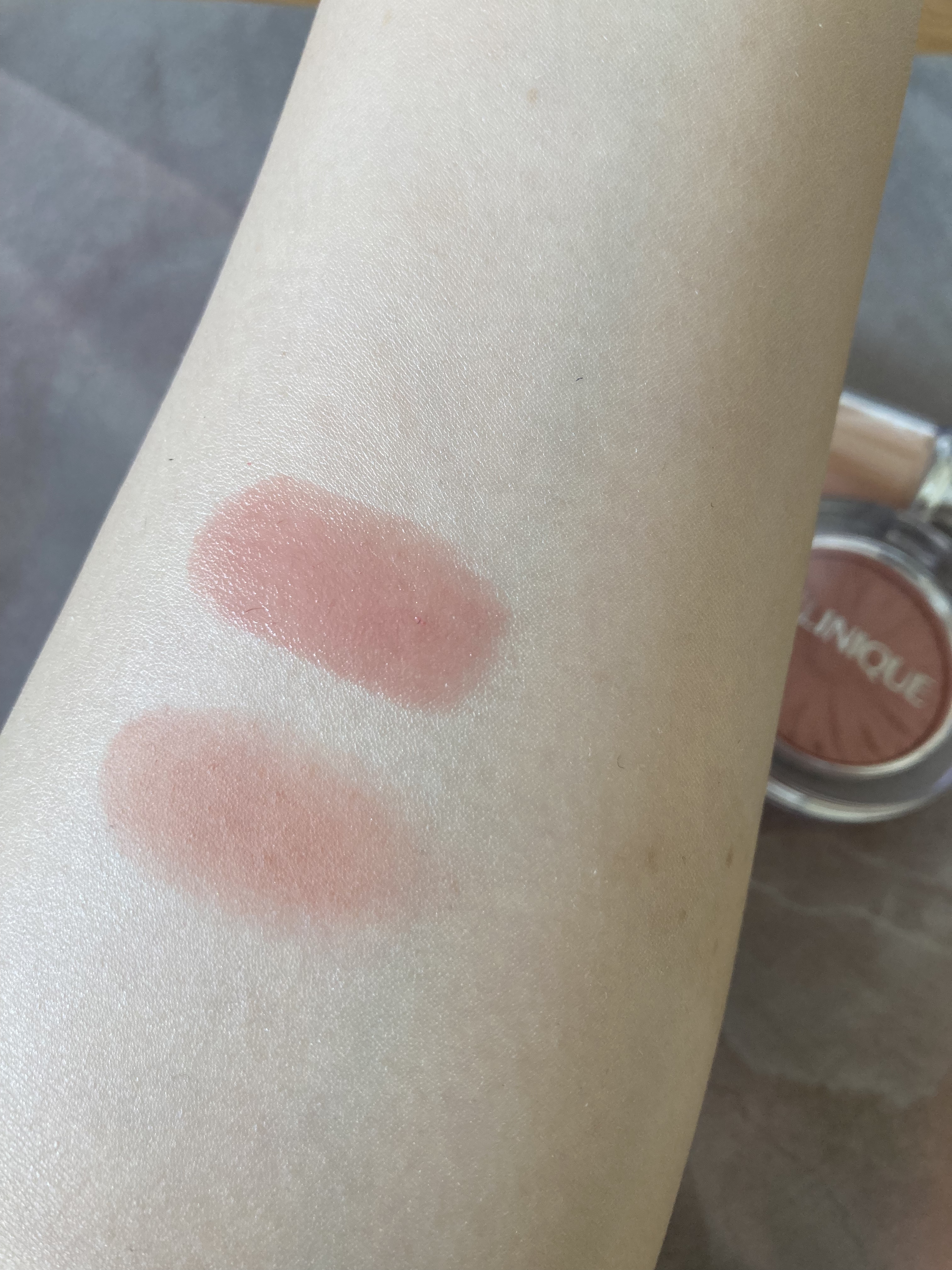 チーク ポップ/CLINIQUE/パウダーチークを使ったクチコミ（2枚目）