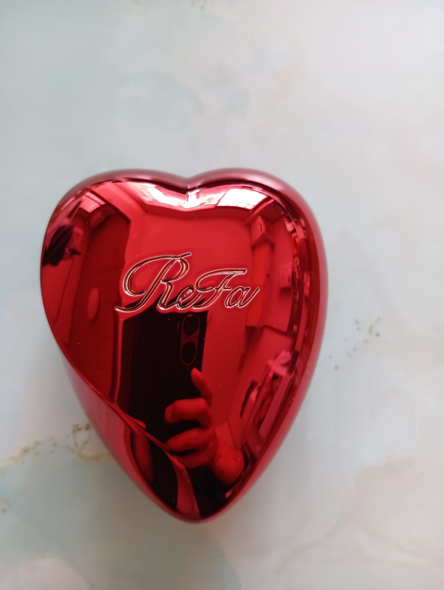 リファ ハートブラシ Shine Red（シャインレッド）/ReFa/頭皮ケアを使ったクチコミ（1枚目）
