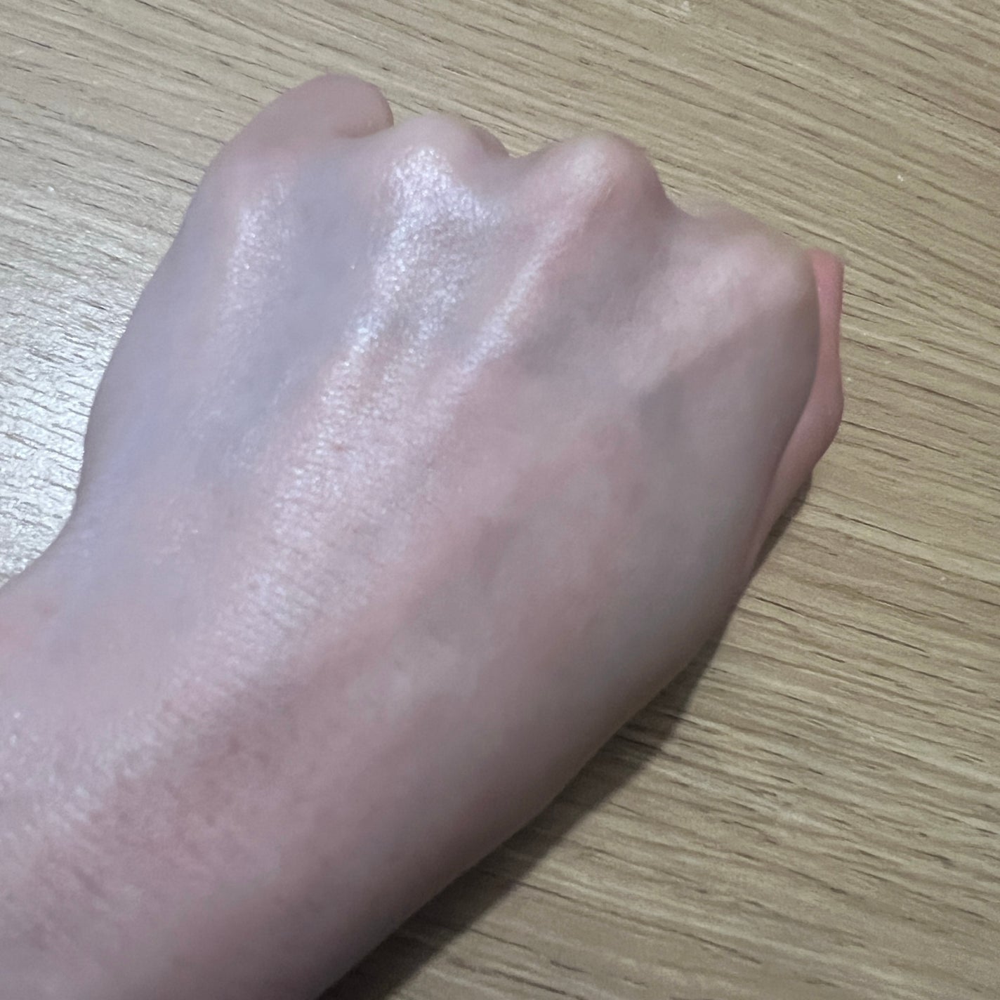 VERAMORE BRIGHTENING GLOWING SUN SERUM/VERAMORE/日焼け止めローションを使ったクチコミ(4枚目)