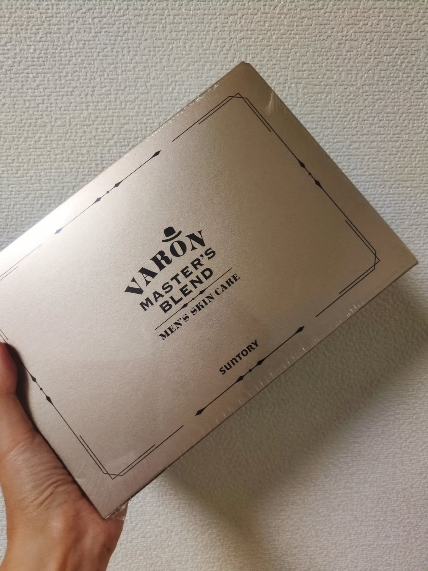 ＶＡＲＯＮ マスターズブレンド/サントリーウエルネス/オールインワン化粧品を使ったクチコミ（3枚目）