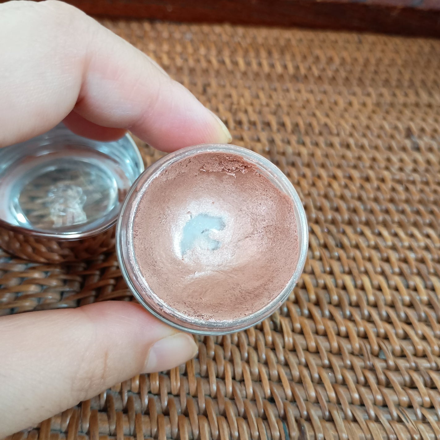 アイグロウジェム スキンシャドウ/DECORTÉ/ジェル・クリームアイシャドウを使ったクチコミ(2枚目)