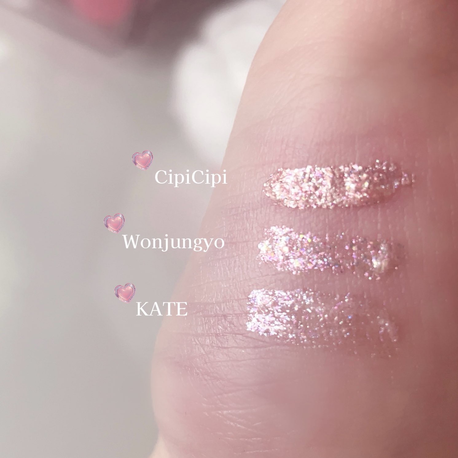 グリッター イルミネーションライナー R/CipiCipi/リキッドアイライナーを使ったクチコミ（1枚目）