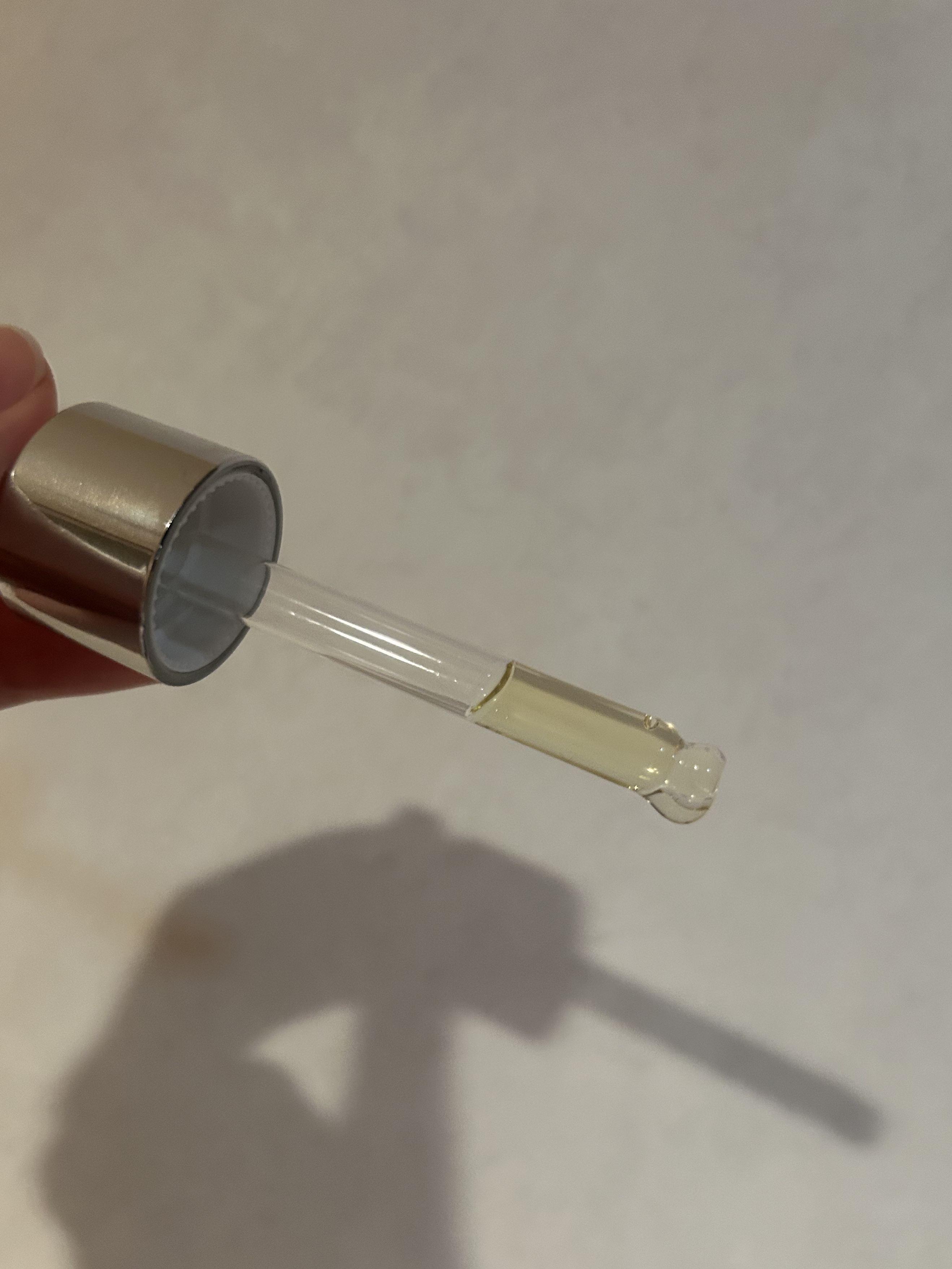 毛穴美容液 VITA.C.SERUM/LEPOREM/美容液を使ったクチコミ（2枚目）